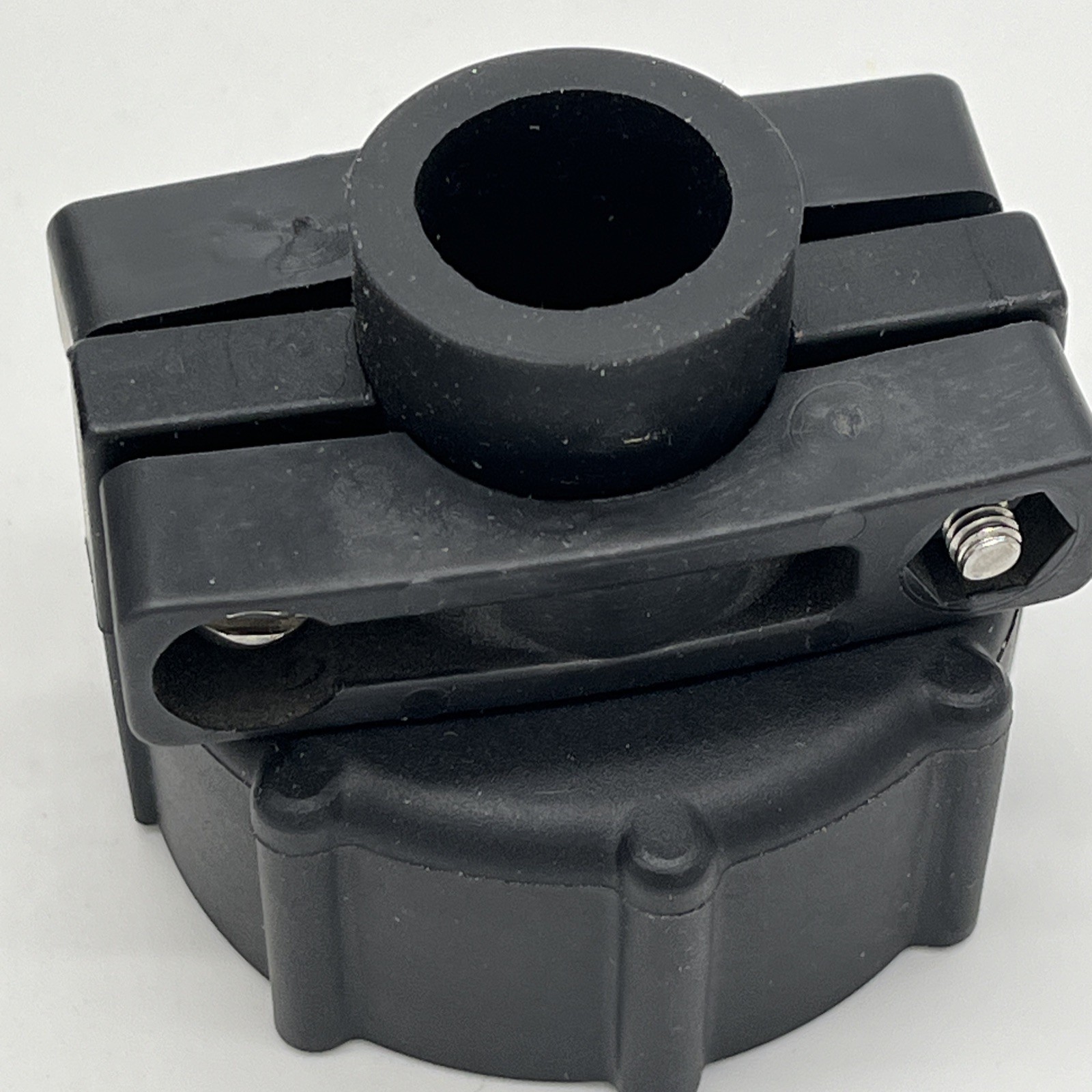 ABB THOMAS & BETTS 634MP4XT Reefer Plug 60A 480VAC 3/4 I.D. Cable Bushing
