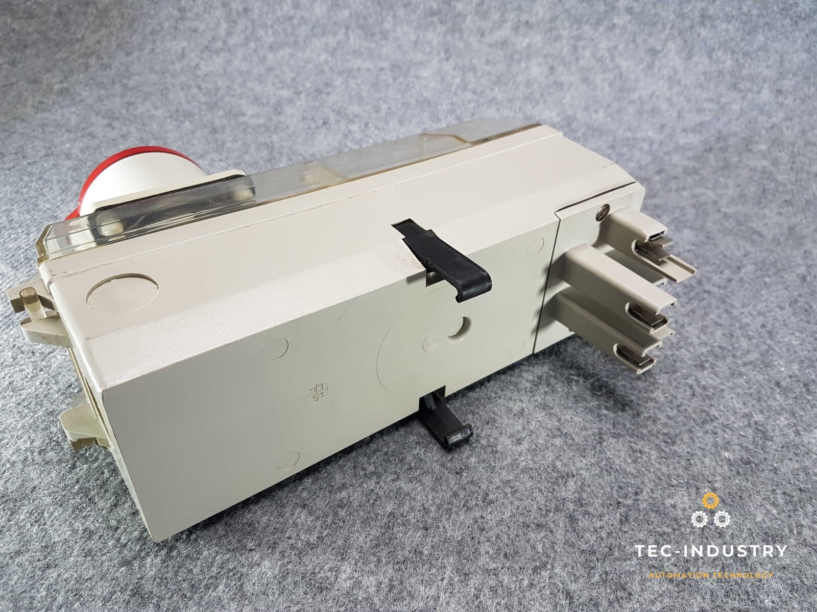 KLÖCKNER-MOELLER BDO-CEE 32/S18 I BD0-CEE 32/S18 MAX 380V~ 35 AMP OUTLET BOX