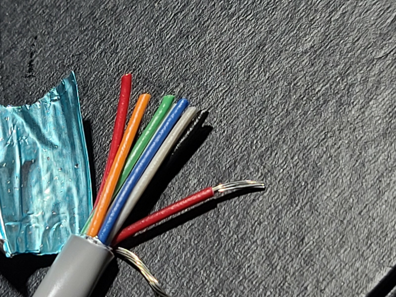Carol C0764A 22/8C Shielded Computer/Communications/Control Cable CMR Gray /50ft