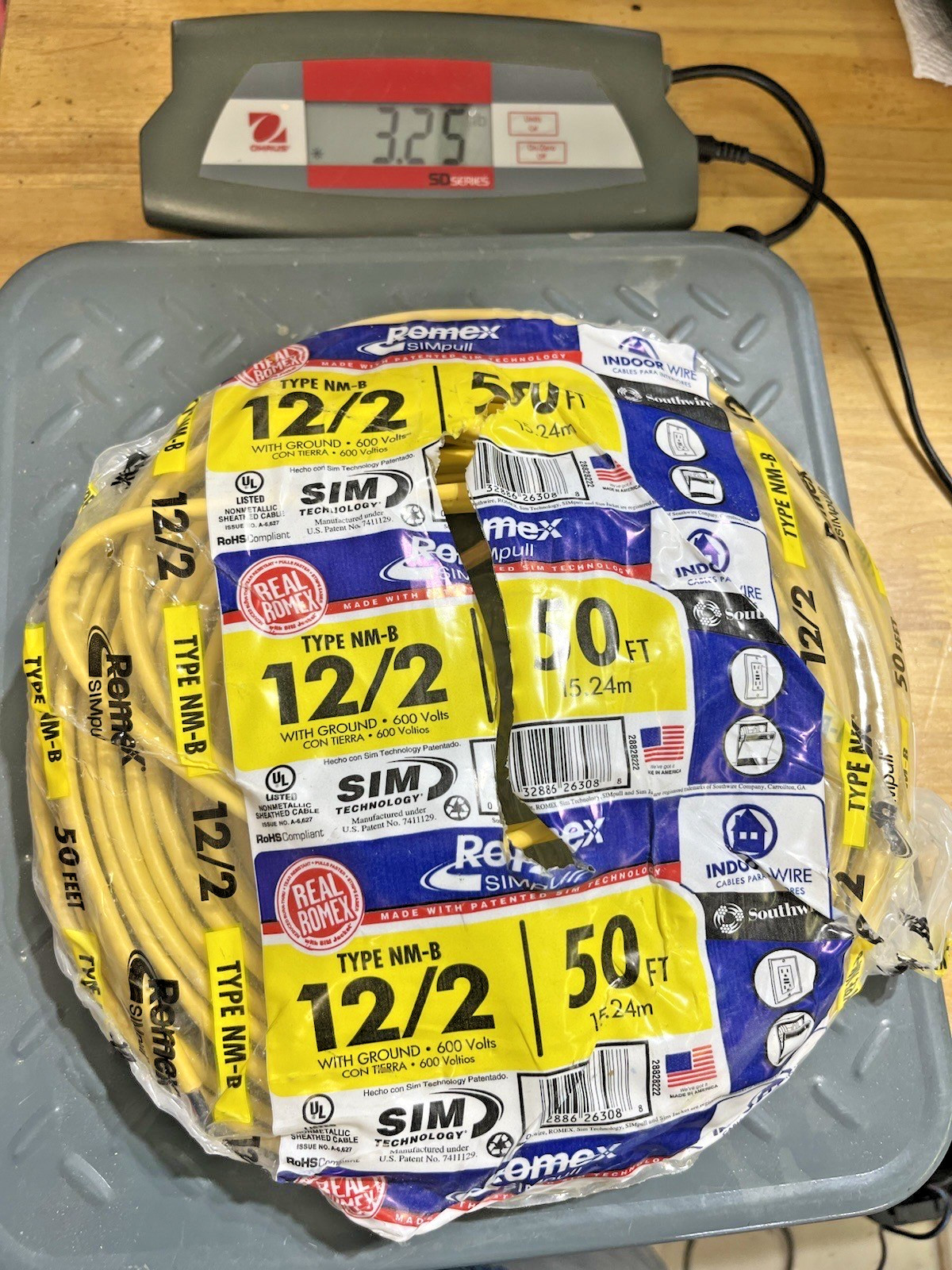 Southwire 39.6 FEET AWG 12/2 w/ground Romex SIMpull 600V NM-B residential indoor