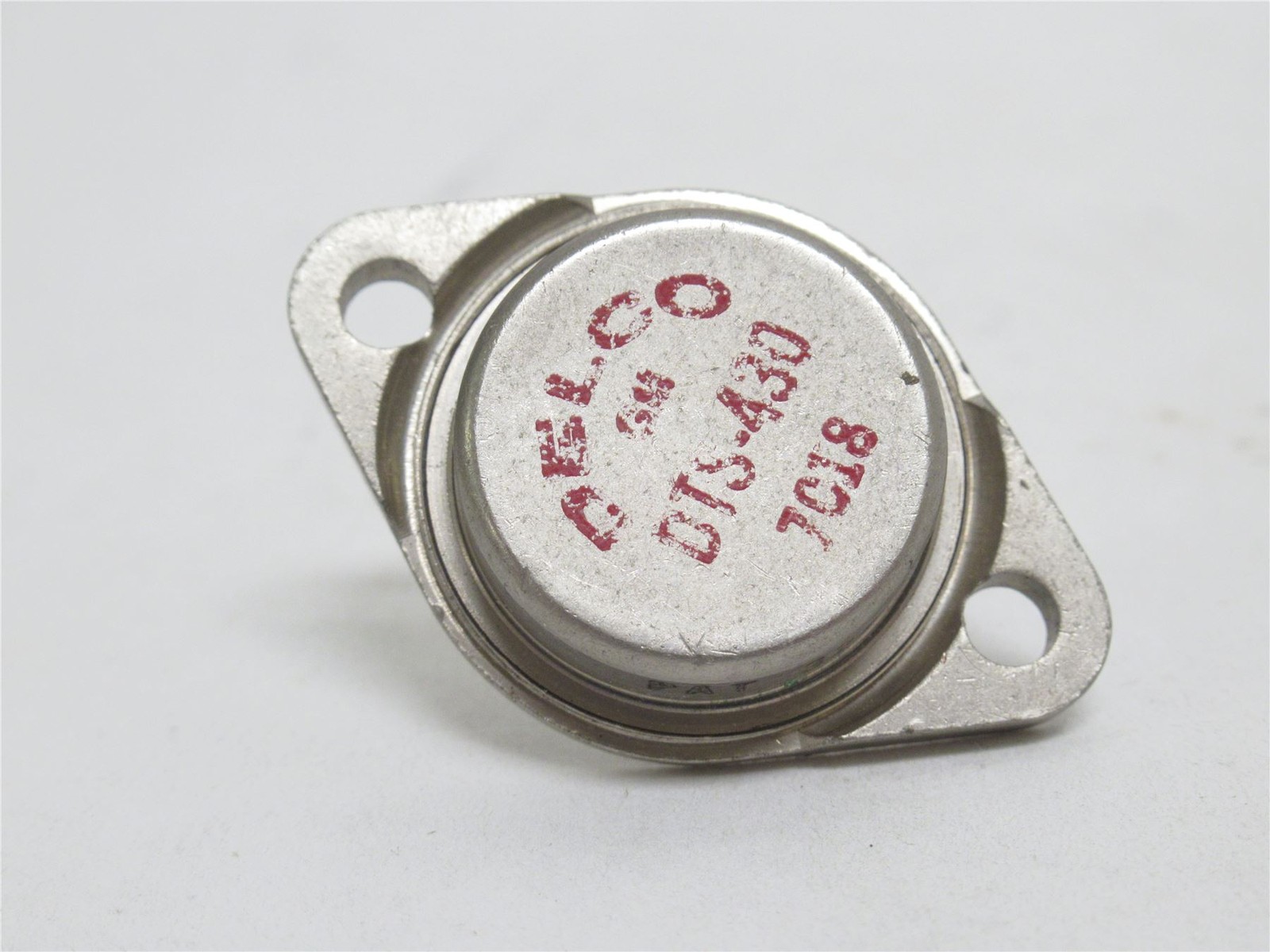 233538 Old-Stock; Delco DTS-430 Discrete Radio Transistor; 300V