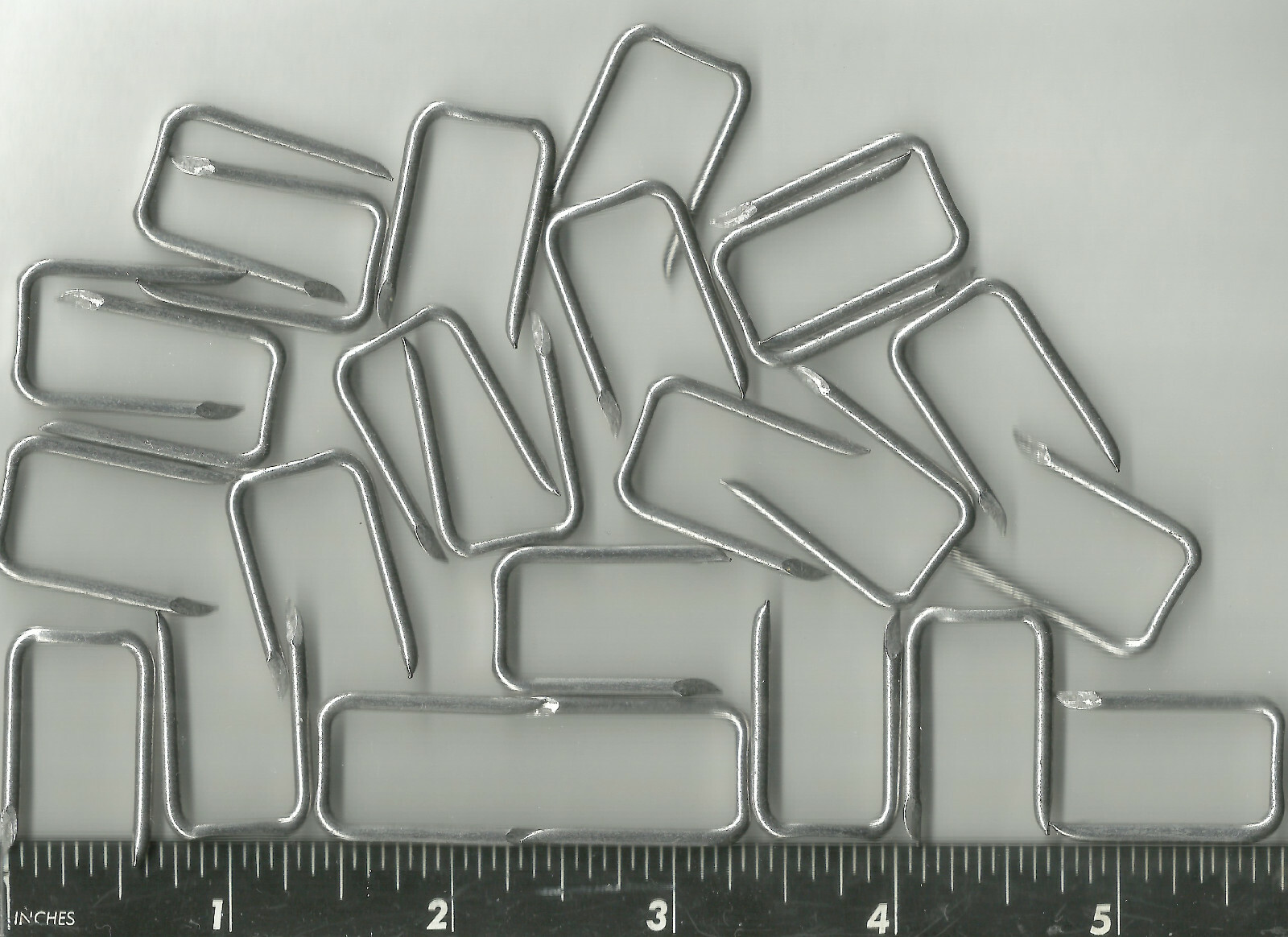 Steel 1/2″ x 1″ ELECTRIC CABLE STAPLES nm-b 14-2 14-3 12-2 12-3 10-2 Romex KING