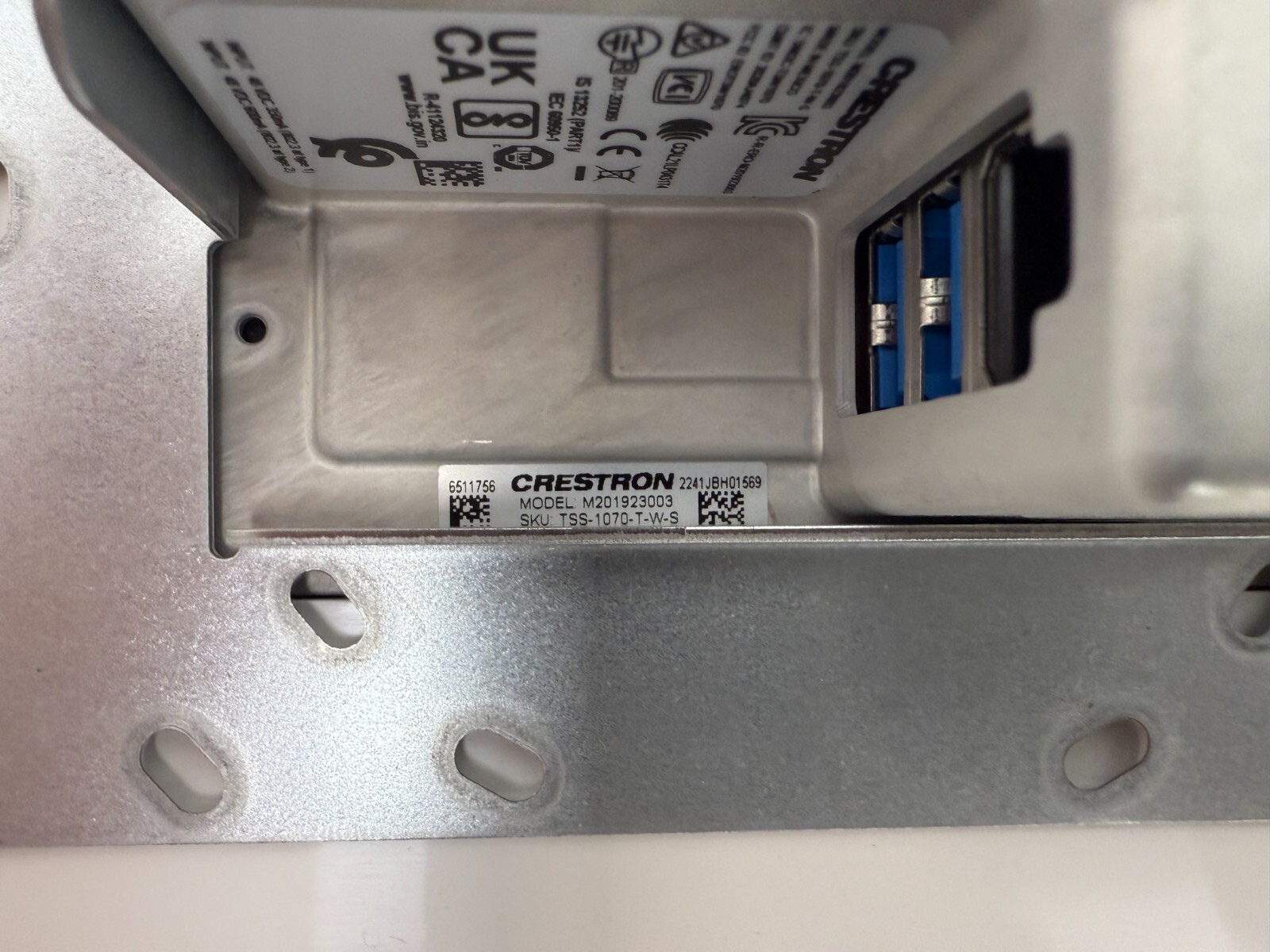 NEW Crestron 10.1″ Touch Screen Panel M201923003 TSS-1070-W-S