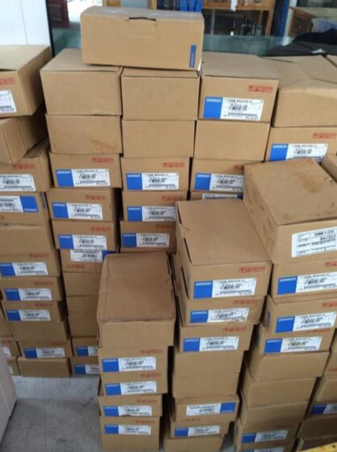 fast ship plc Omron PLC E4PA-LS400-M1-N new