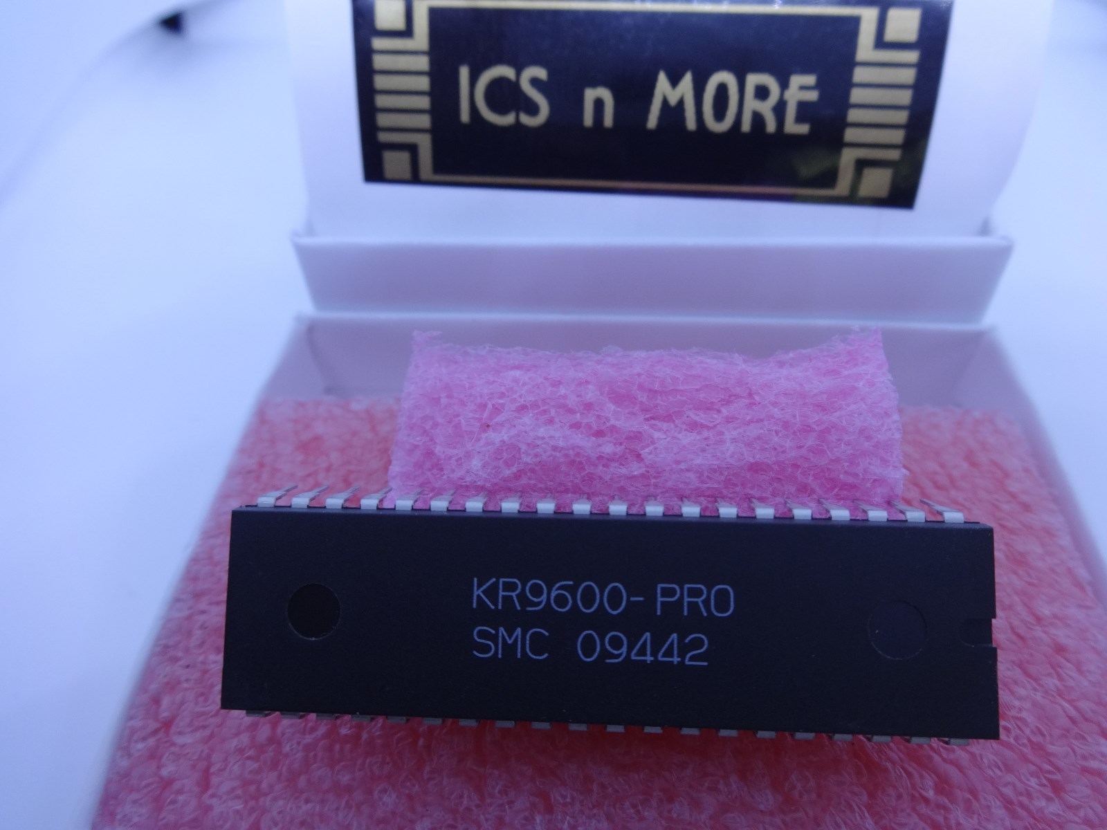 SMC (Standard MicroSystems Corp) KR9600PRO – Keyboard Encoder IC “New” Free Ship