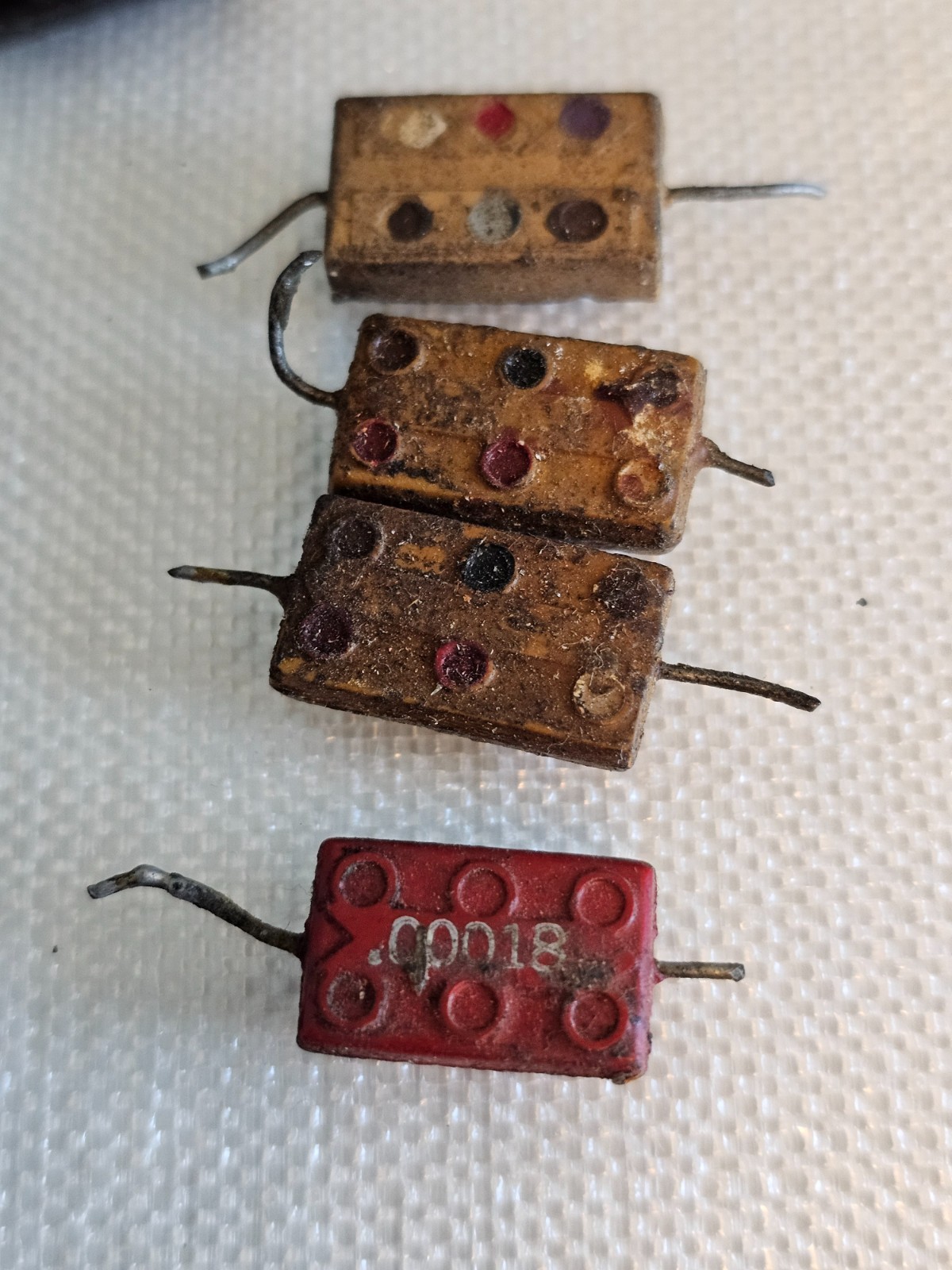 Vintage Mixed Lot Domino Style Mica Capacitors 15 pcs various values