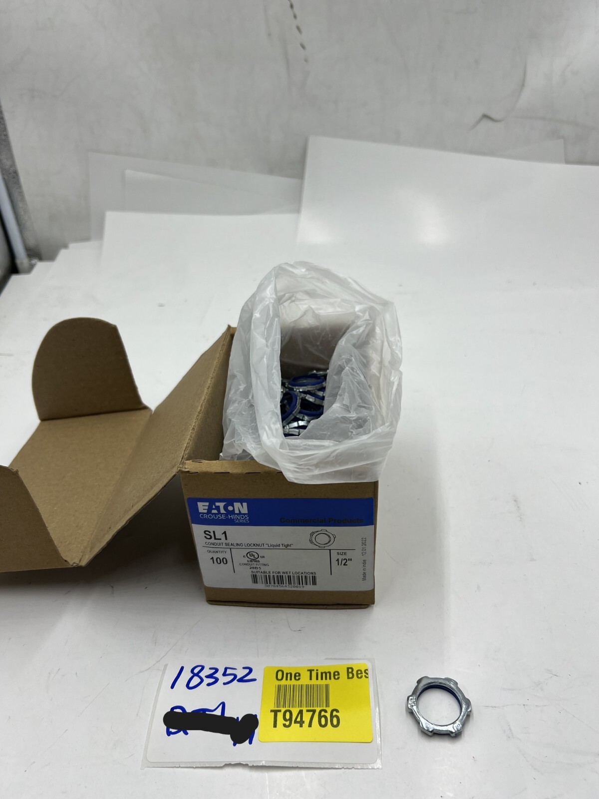 (QTY 100) Eaton Crouse Hinds Sealing Locknut SL1 Conduit Liquid Tight 1/2″ Size