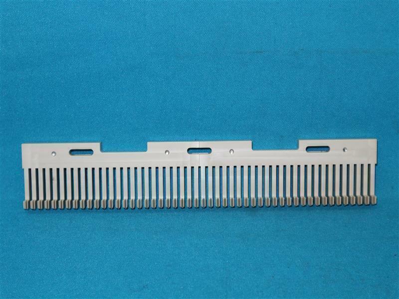 Lot 2pcs 62002400-UT 62002400UT Retainer POS Square ASSY New No Box