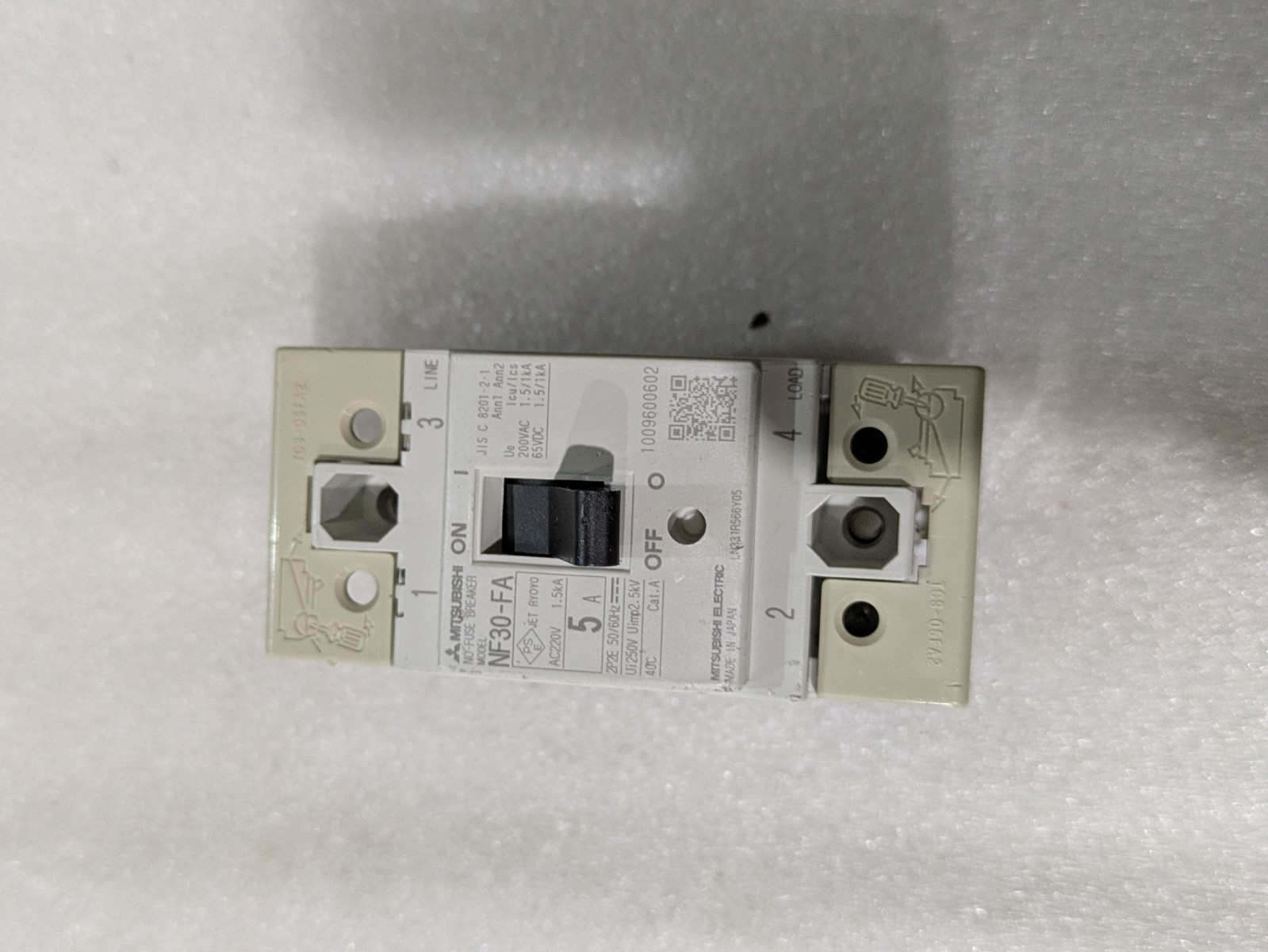 Mitsubishi NF30-FA Circuit Breaker 5A 220VAC 1.5kA Industrial Electrical OEM