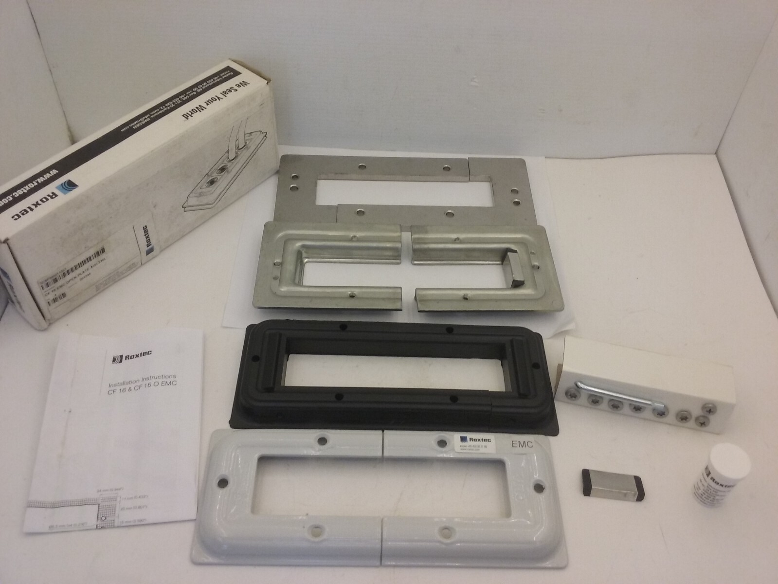 ROXTEC CF 16 EMC OPEN PLATE KIT, AISI 316L, 5CSF000011353, NIB