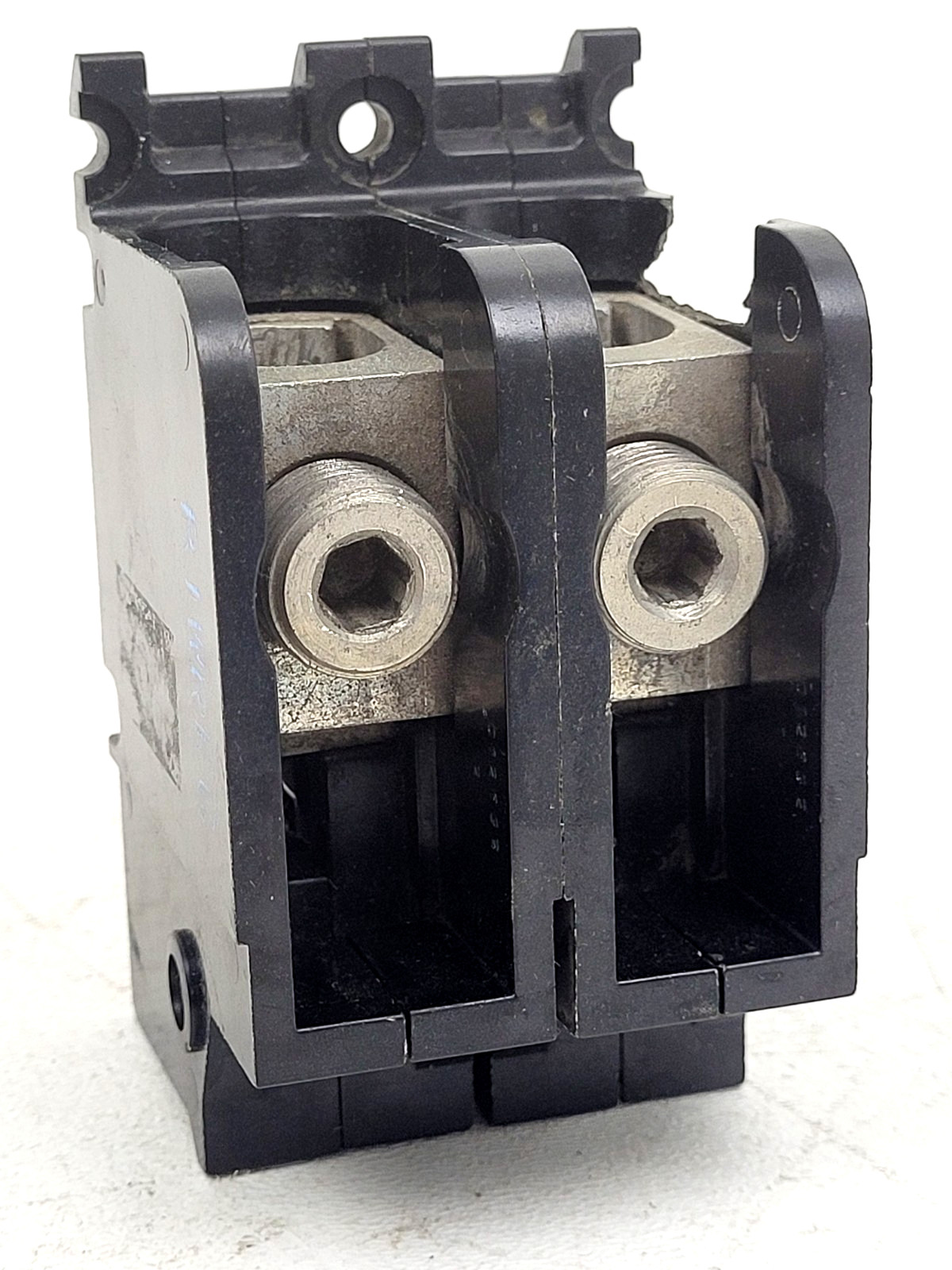 MLK2225 Bryant Plug on Lugs – Next Day Option – Flaw