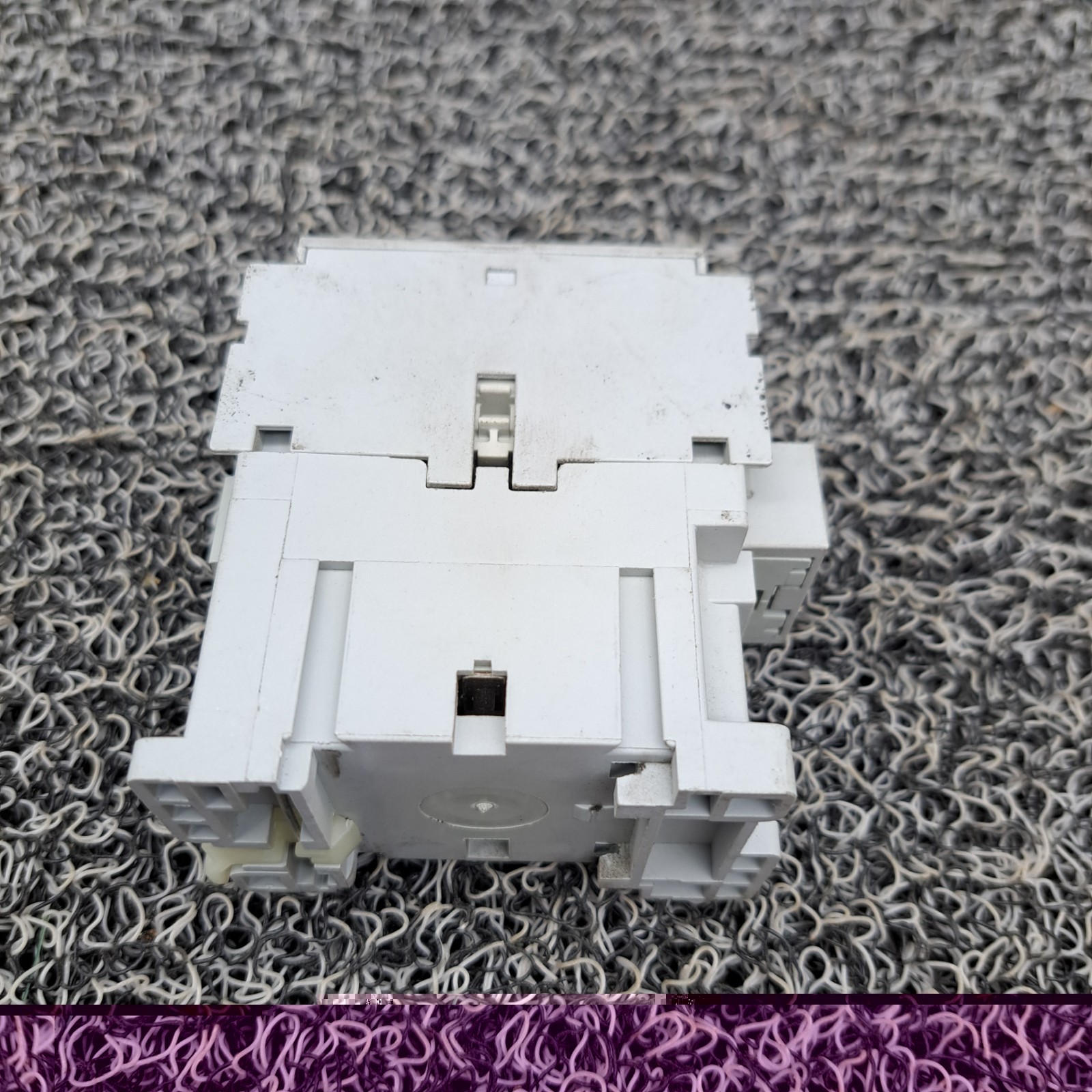 Allen-Bradley 100-C09*10 Series A Contactor (110-120V Coil)