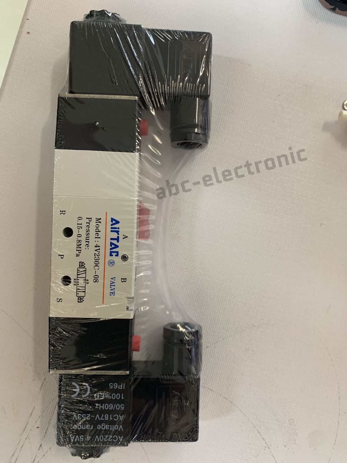 1PCS NEW Solenoid valve 4V230C06A 4V230C06B 4V230C08A 4V230E06A 4V230E06B