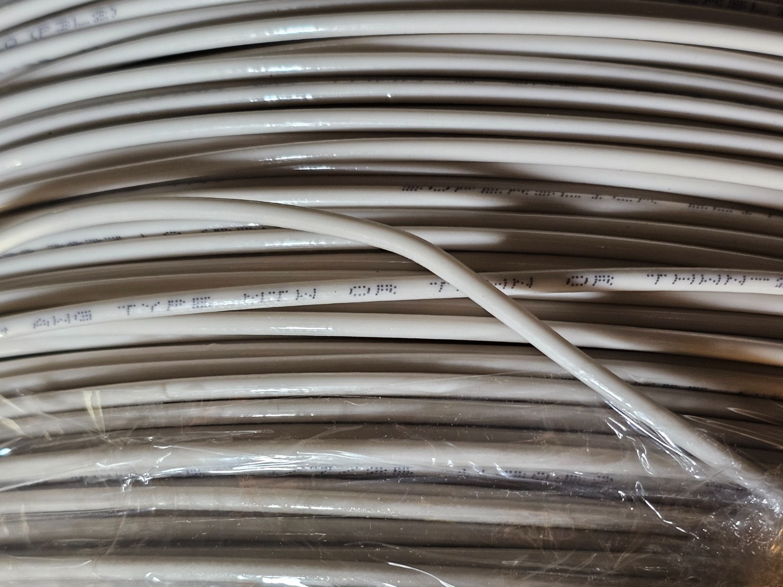 Encore Wire Solid Copper THHN Jacketed General Purpose Wire 14 AWG 1000′ 600V