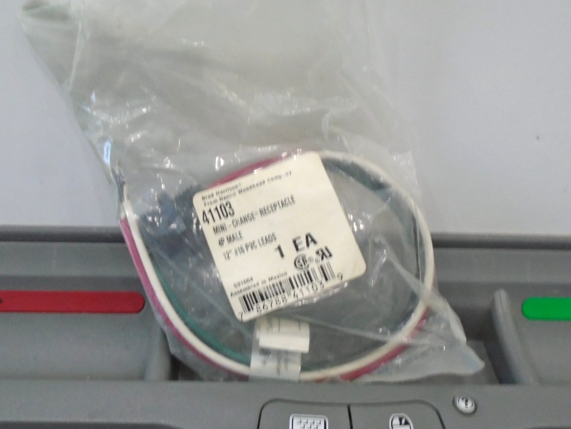 NEW Brad Harrison 41103 Mini Change Receptacle 4 P Male 12″ Inch #16 PVC Lead