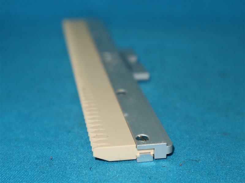 Lot 2pcs 61002200-HPV 61002200HPV Vane Caps 50 Position New No Box