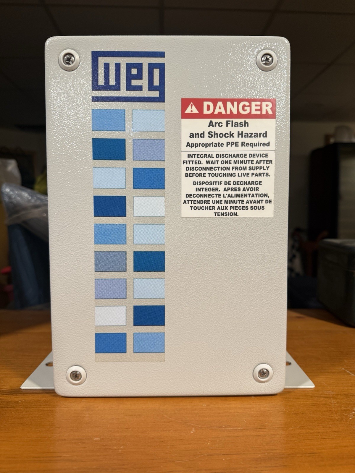 2 Available BCWTC300V53A4-N – Weg Power Factor Correction Capacitor