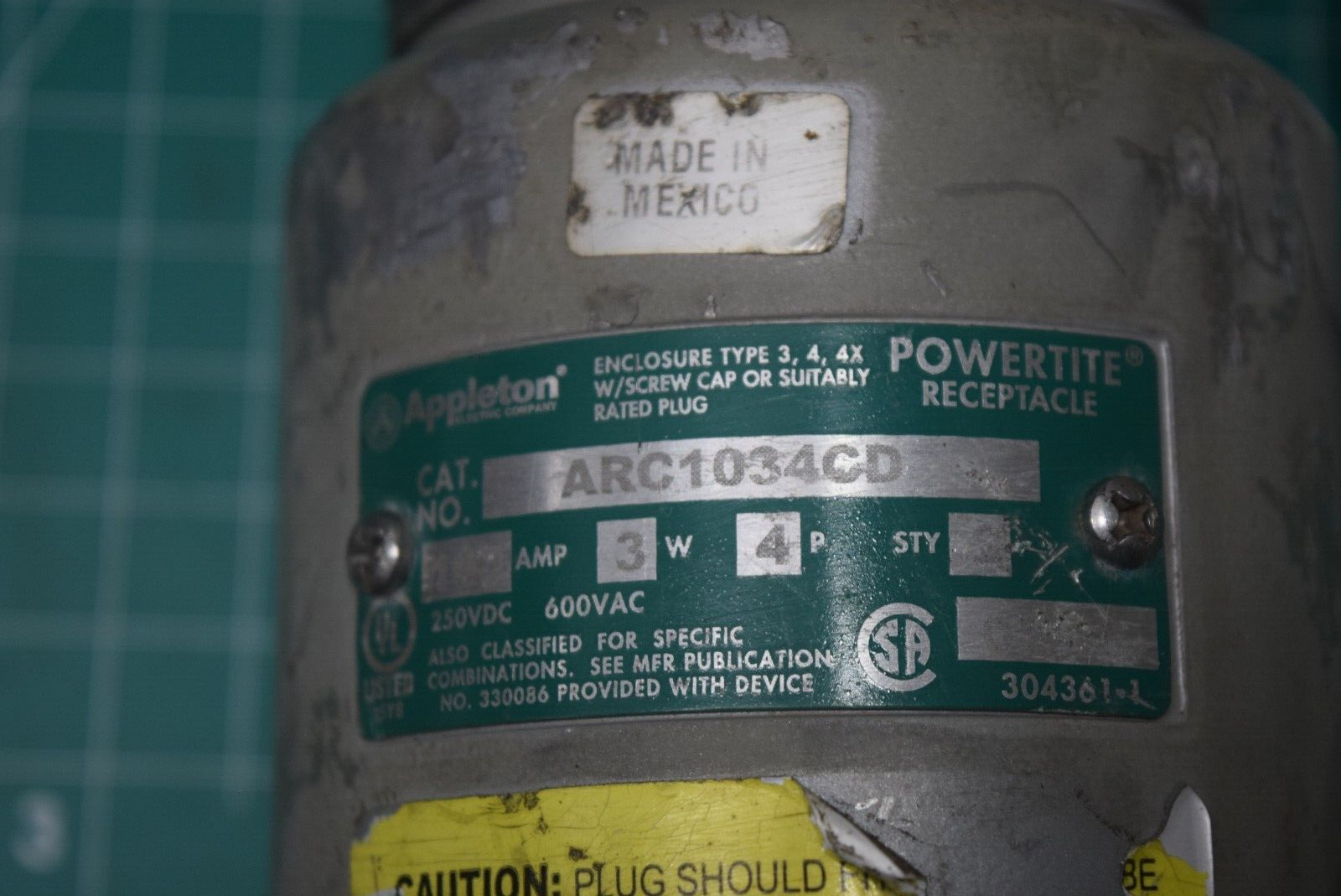 Appleton ARC1034CD 100A 4P 3W 600V Powertite Receptacle Pin & Sleeve Body