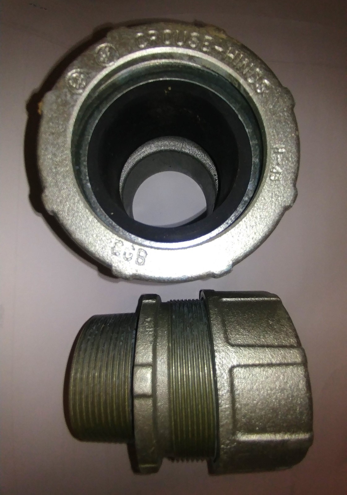 Crouse Hinds CGB7917 Non-Armored Cable 2.5 Inch Steel Cable Gland 2-1/2