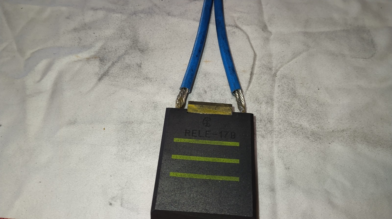 Mersen RELE-178 Carbon Brush Motor Replacement Electrical Brush Assembly