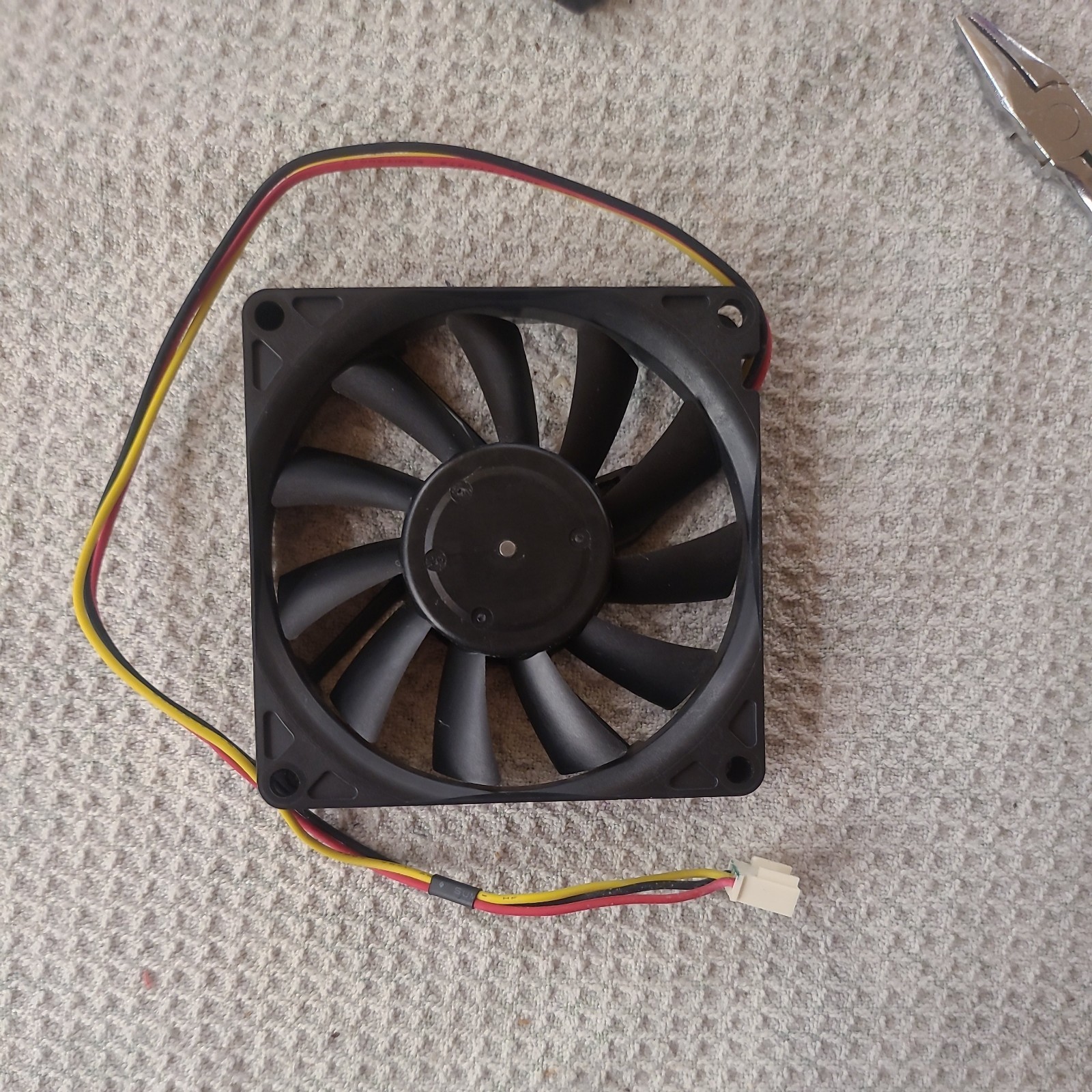 SONY – NIDEC D08R-12TS1 06B 12VDC 0.09A FAN – 3PIN w/rubber mounts