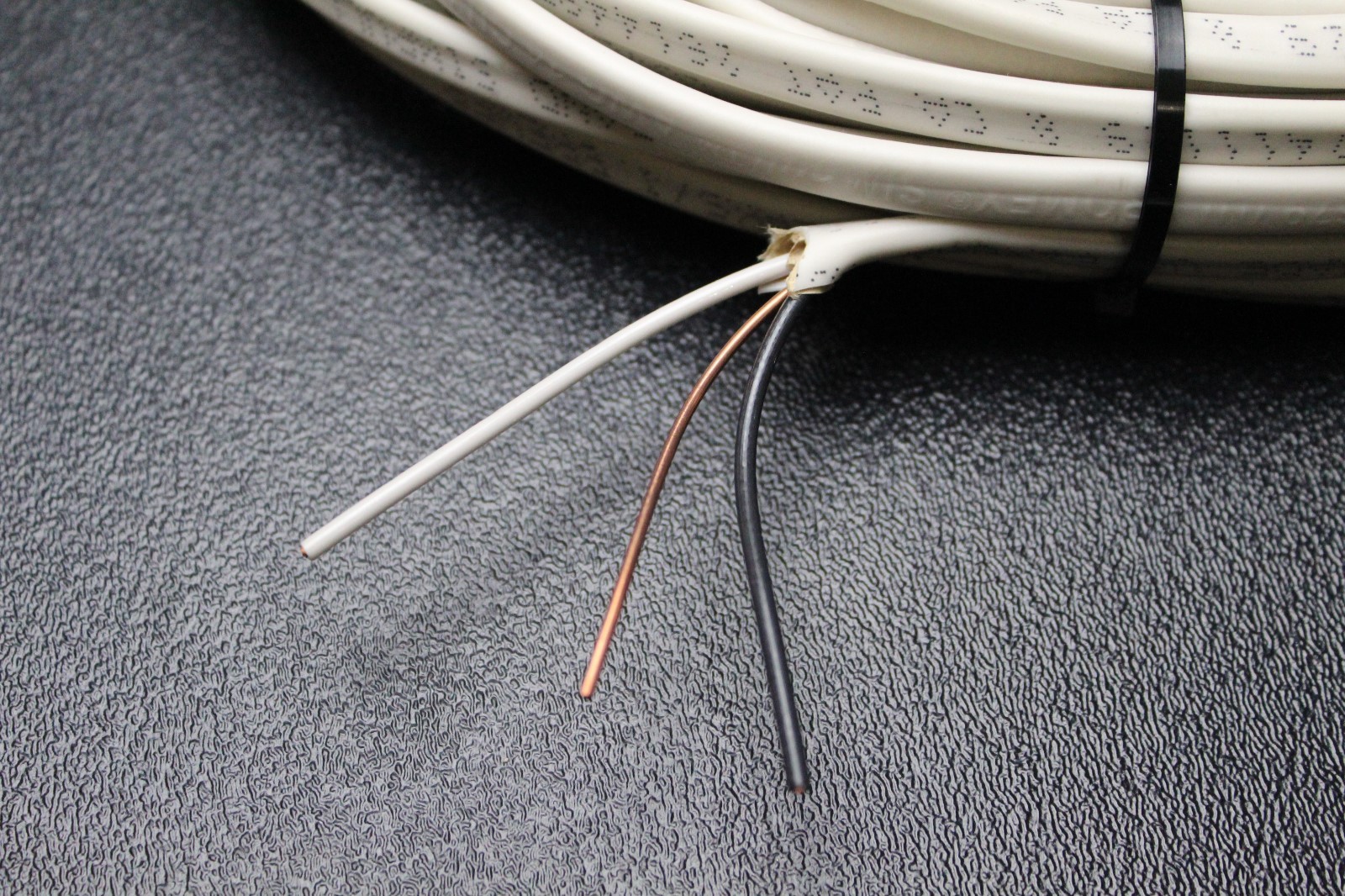 14/2 SOUTHWIRE SIMPULL ROMEX 5 FT COPPER INDOOR HOME WIRE WIRING GROUND POWER