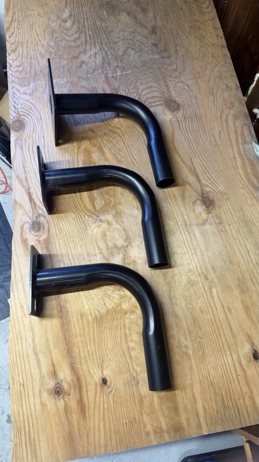 Right Angle Arm STEEL (FSPB) RIGHT ANGLE – Black Powder coated . Mounting Arm(s)