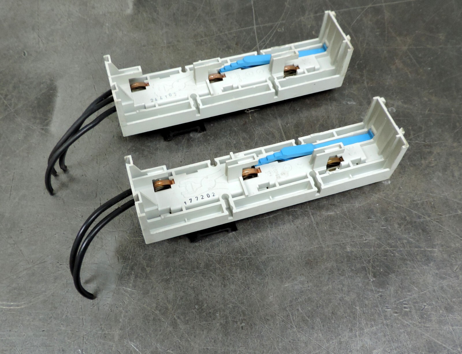 Wohner 5025 Industrial Spare 22-0553.1 Terminal Bar Lot of Two (2)