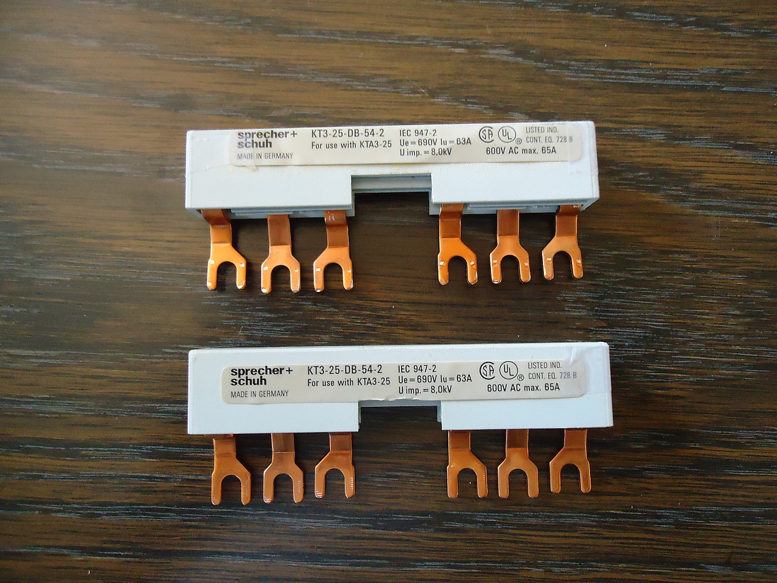 2 SPECHER + SCHUH KT3-25-DB-54-2, MADE IN SWITZERLAND.