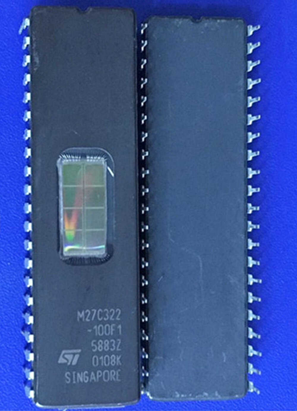 STMicroelectronics M27C322-100F1 27C322 2M x 16 UV EPROM 10pcs