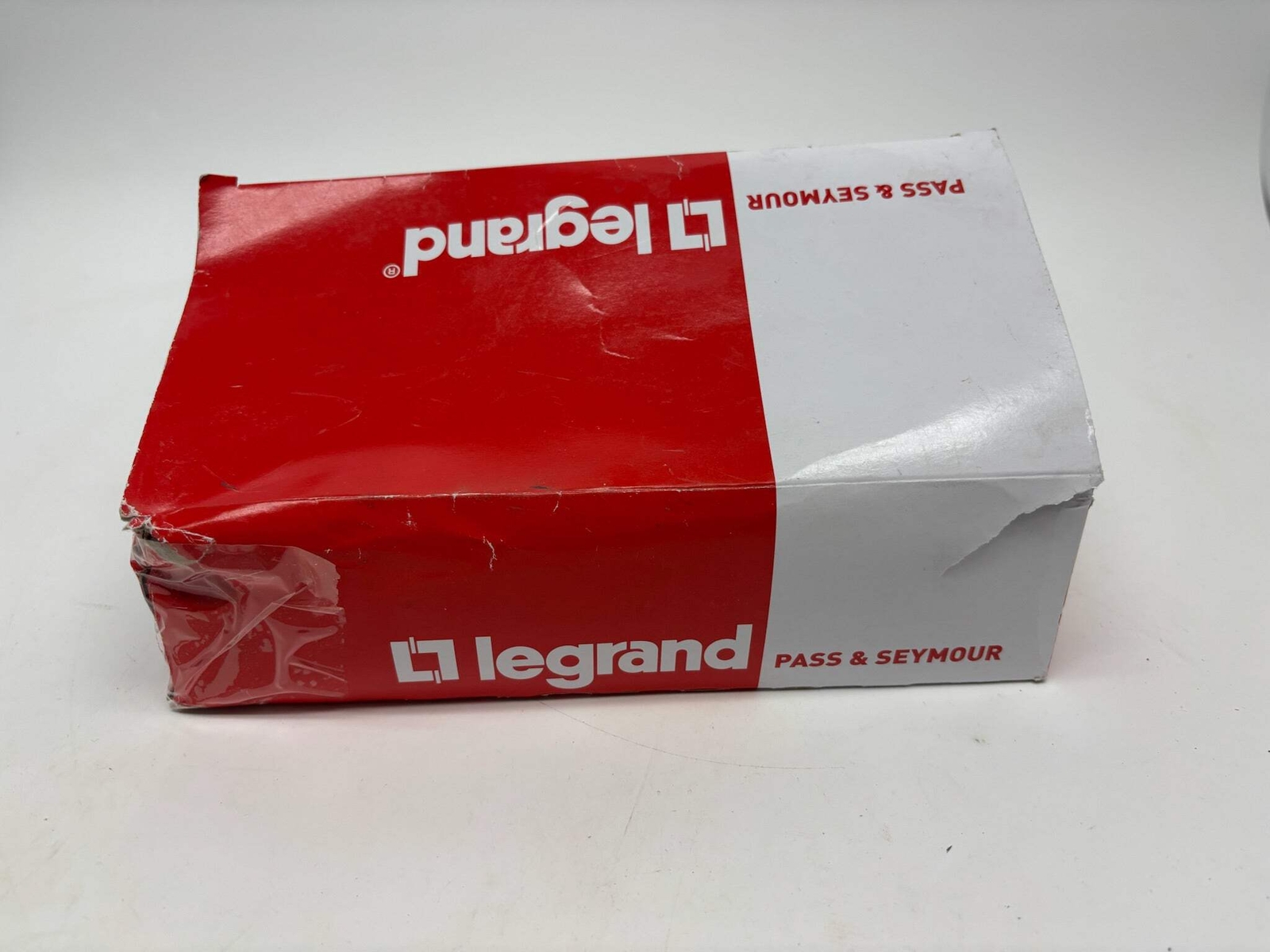 9 PC New Open Legrand IG5362 Isolated Ground Duplex Receptacle, 20A, 125V, Orang