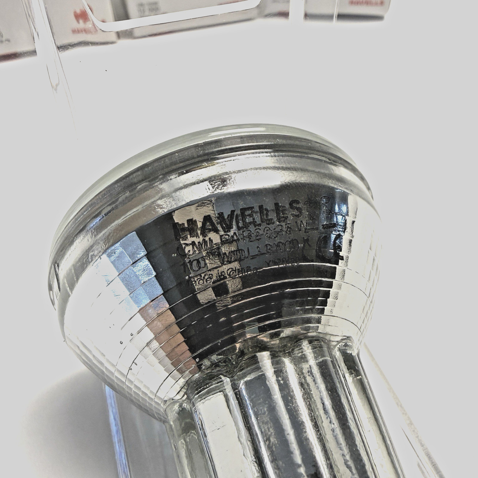 Light Bulbs Ceramic Metal Halide 35W-PAR20-E26-3000K 6-Pak Havells New Old Stock