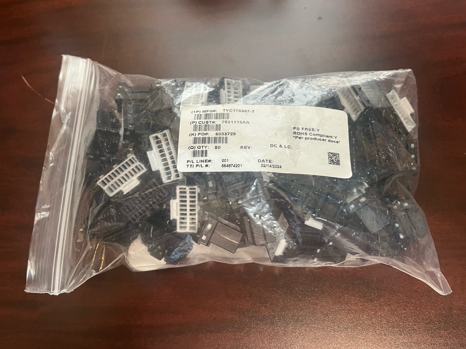 TE Connectivity AMP Connectors # 175967-2 Conn Plug HSG 20Pos 2.50mm (NEW) Qty-5