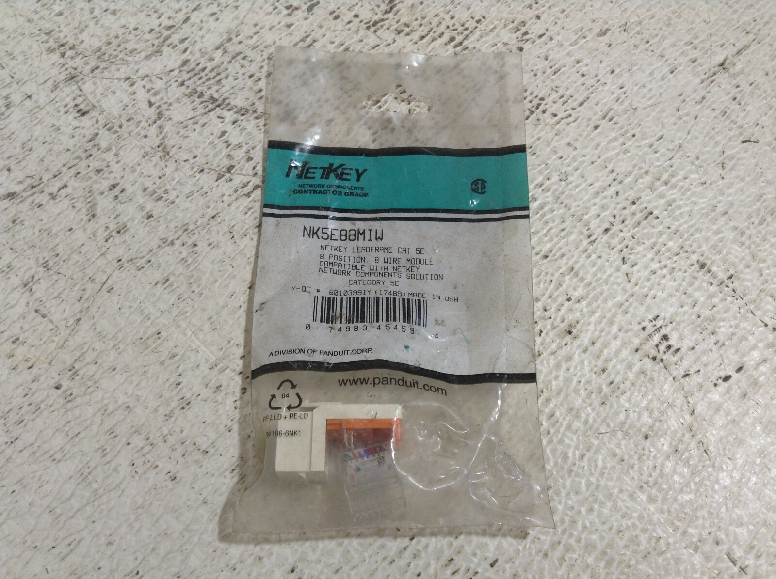 NetKey NK5E88MIW 8 Pos. 8 Wire Connector Cat 5E New