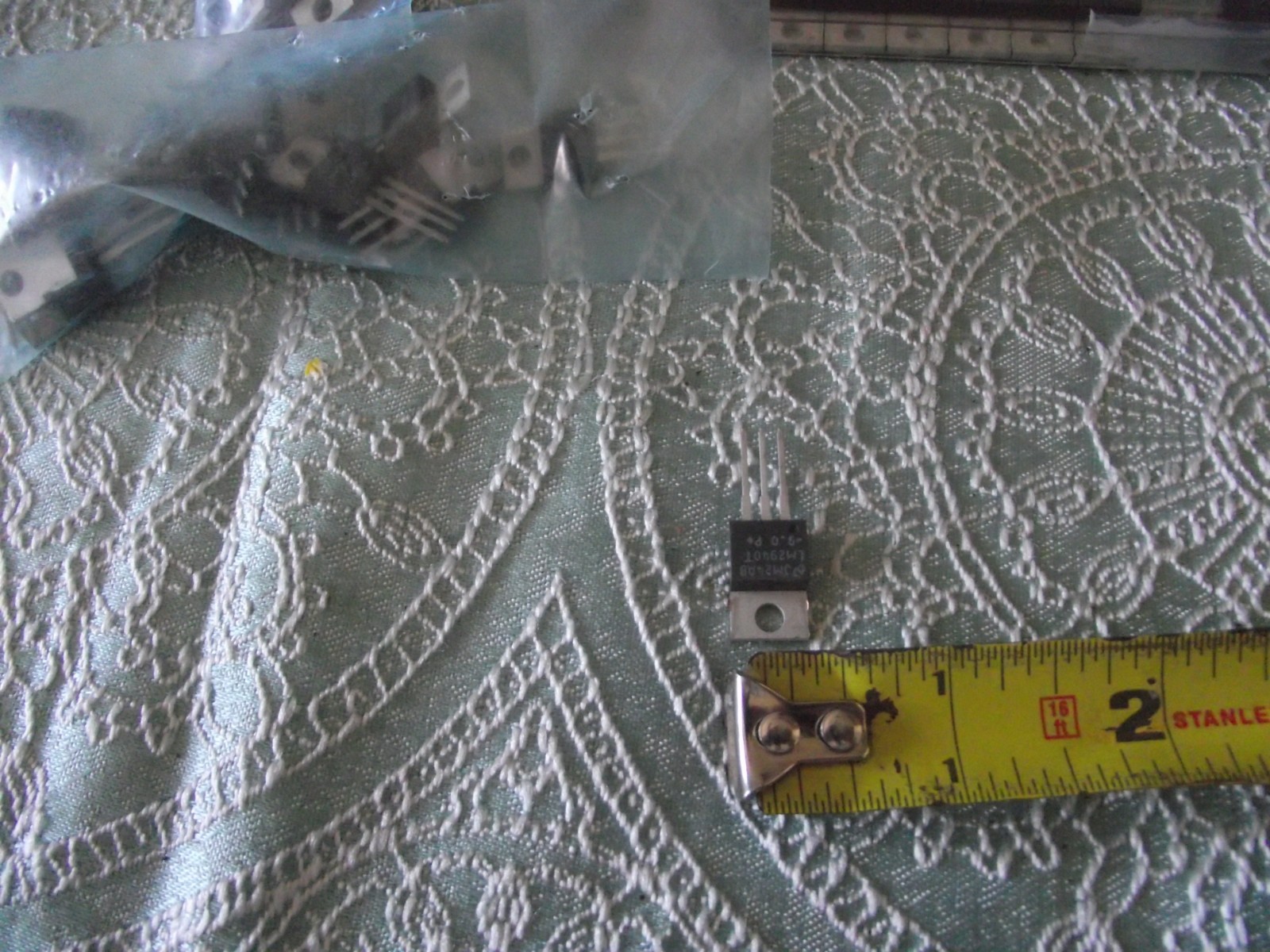 LOT OF 50 IC REGULATORS LM337TNS -ND NEG ADJ TO-220 MALAYSIA.