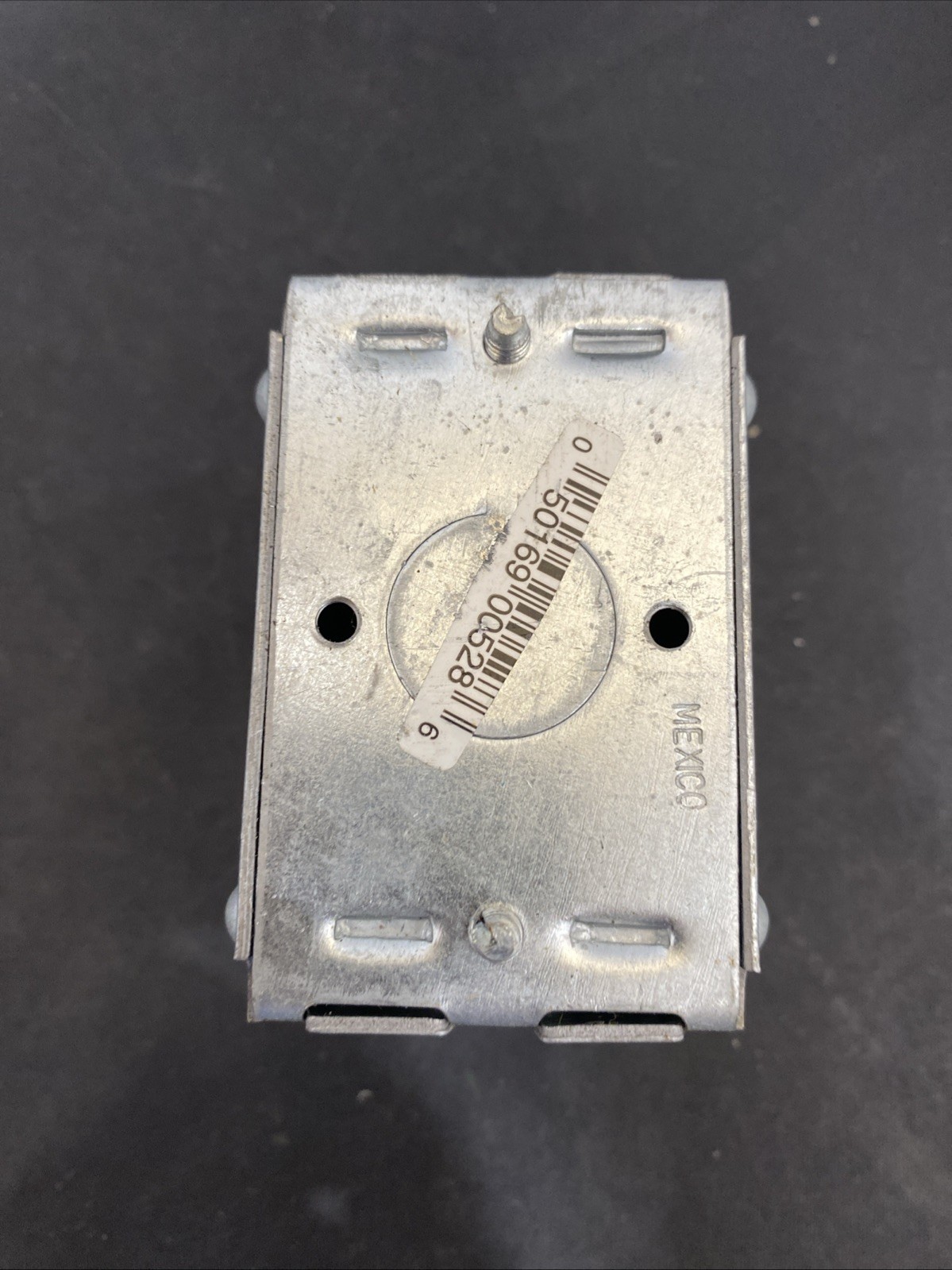 Leveling Bumps Switch Box,3 x 2-1/2 In. Deep – 528