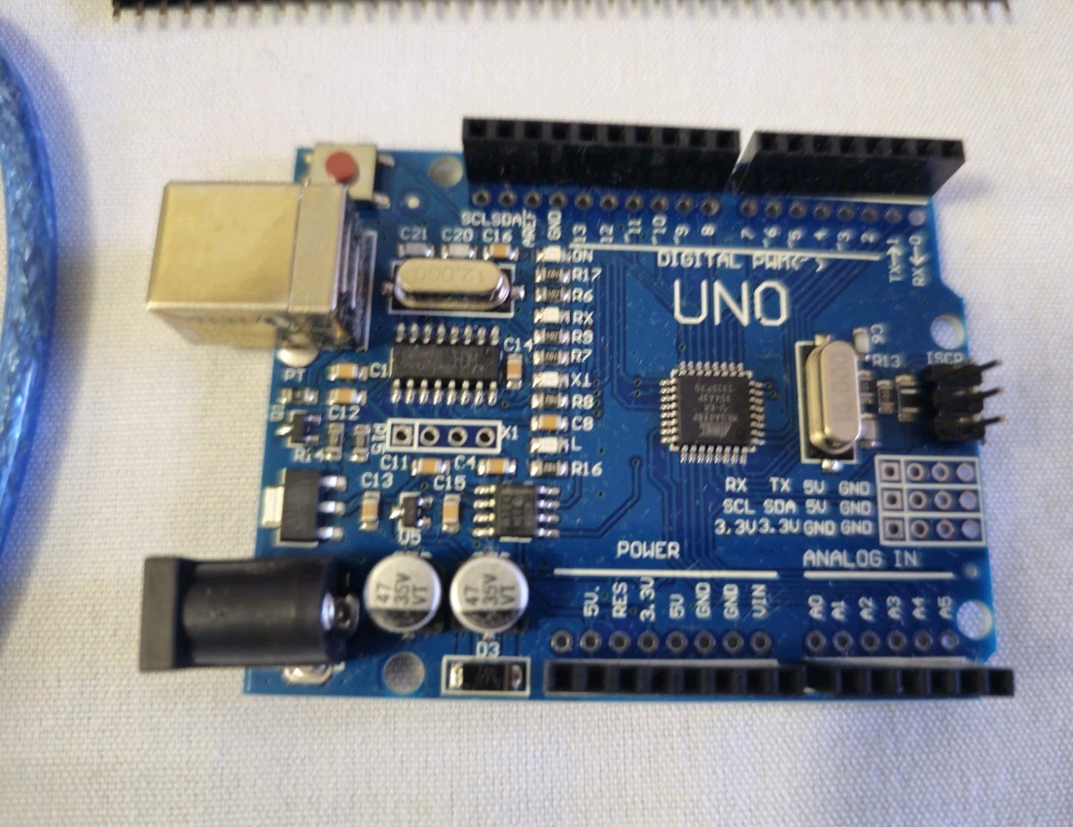 (3) UNO-R3 with Cable X003YF300V