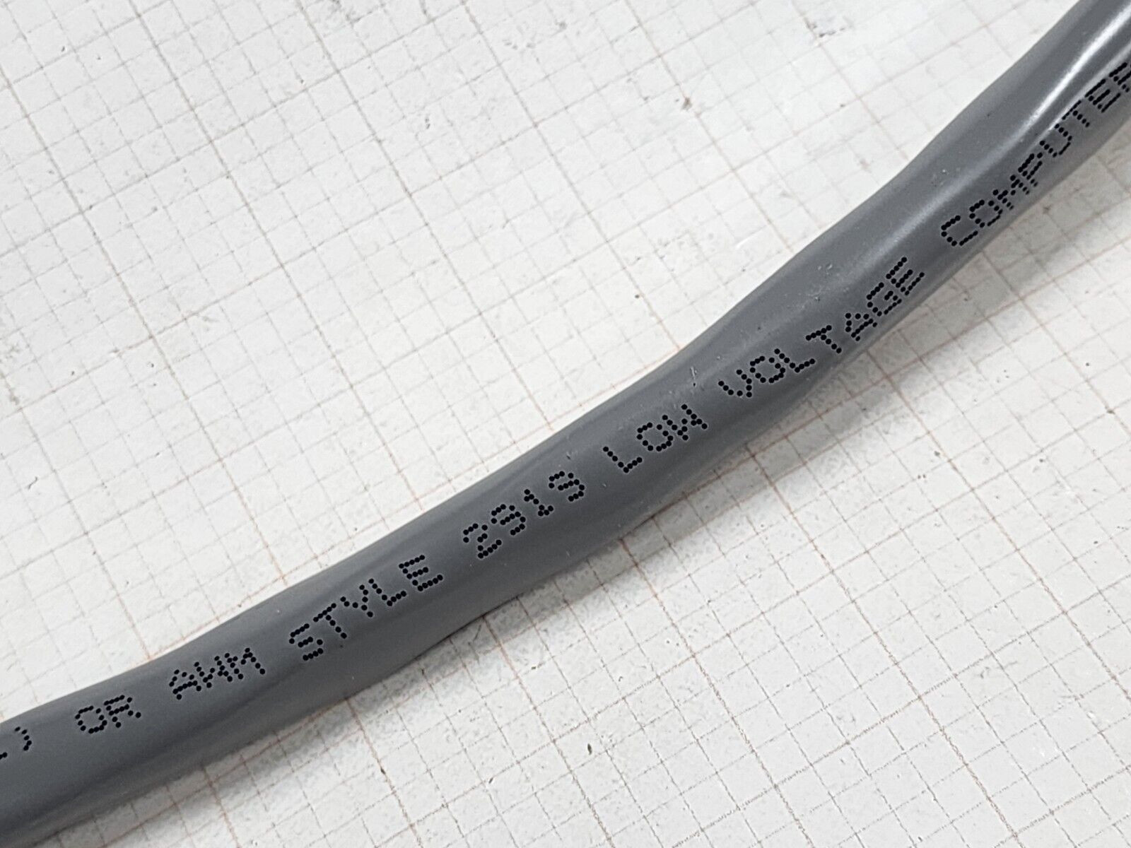 Carol C6047A 18/3P Individually Shielded Twisted Pairs Data Cable Gray /25ft