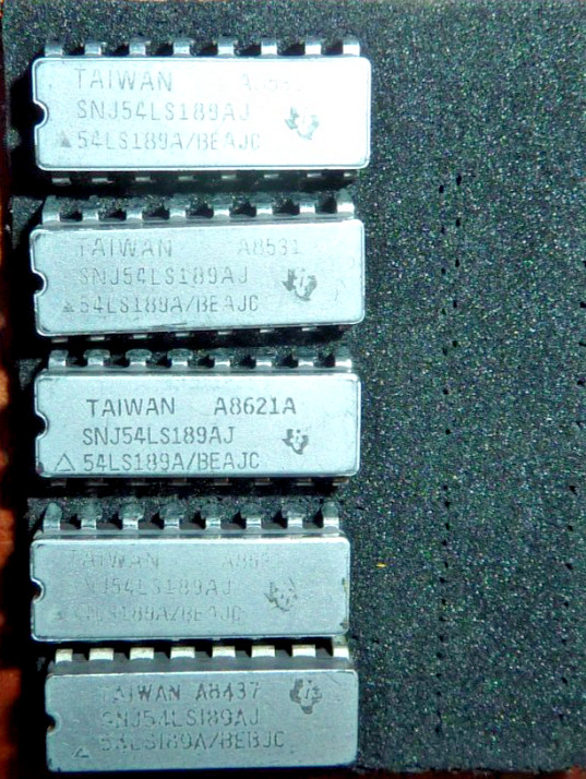 5 Texas Instruments SNJ54LS189AJ IC’s Random Access Memory
