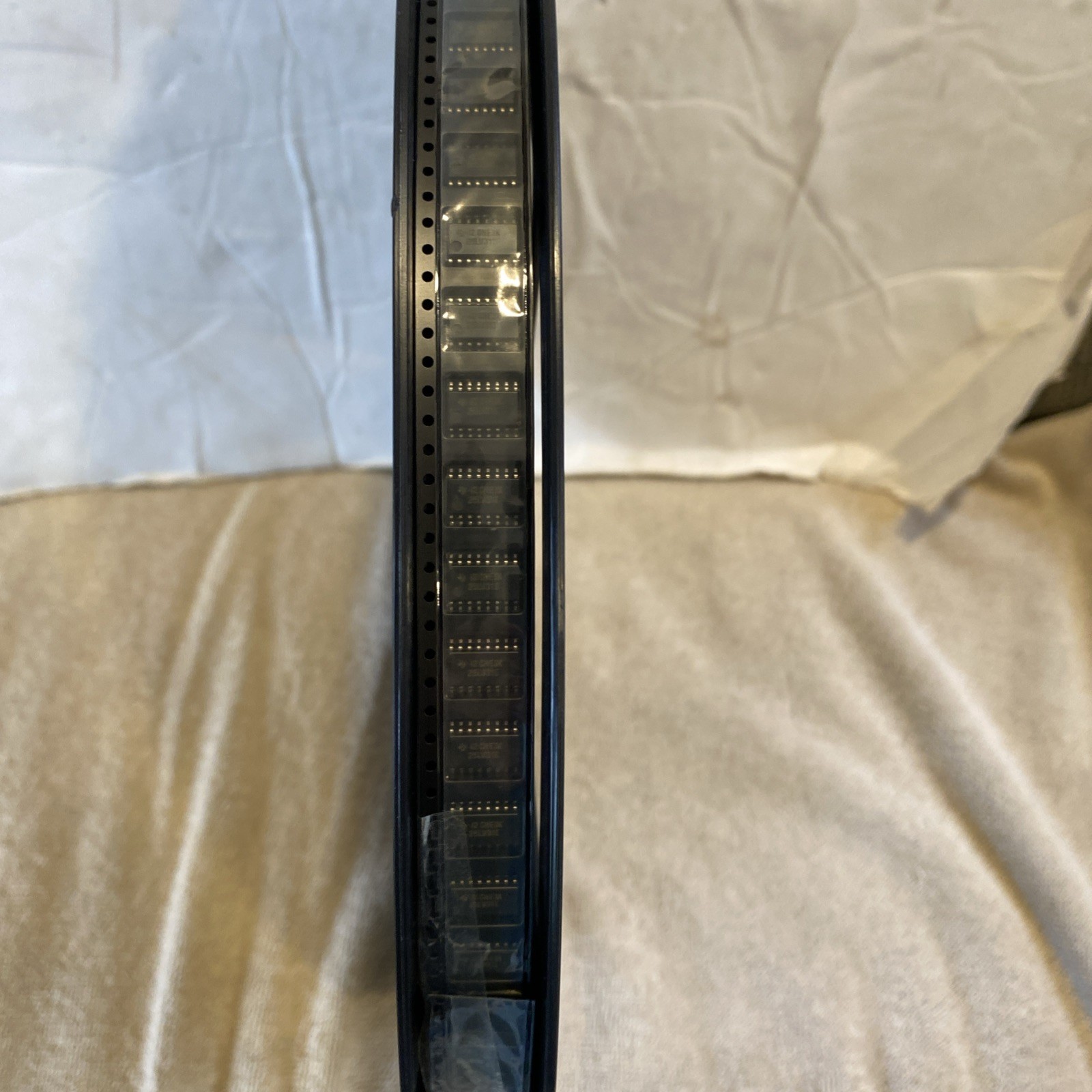 TEXAS INSTRUMENTS AM26LV31INSR LOT 2000 (BRAND NEW)(R2)