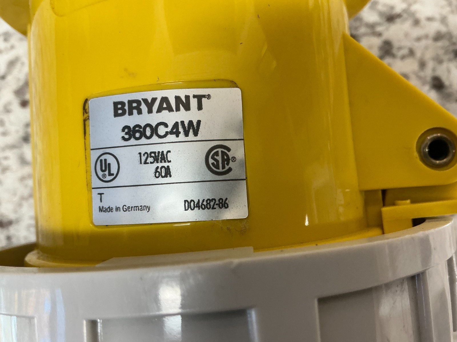*FREE SHIPPING* BRYANT 360C4W Pin and Sleeve Connector, 60A, 125V