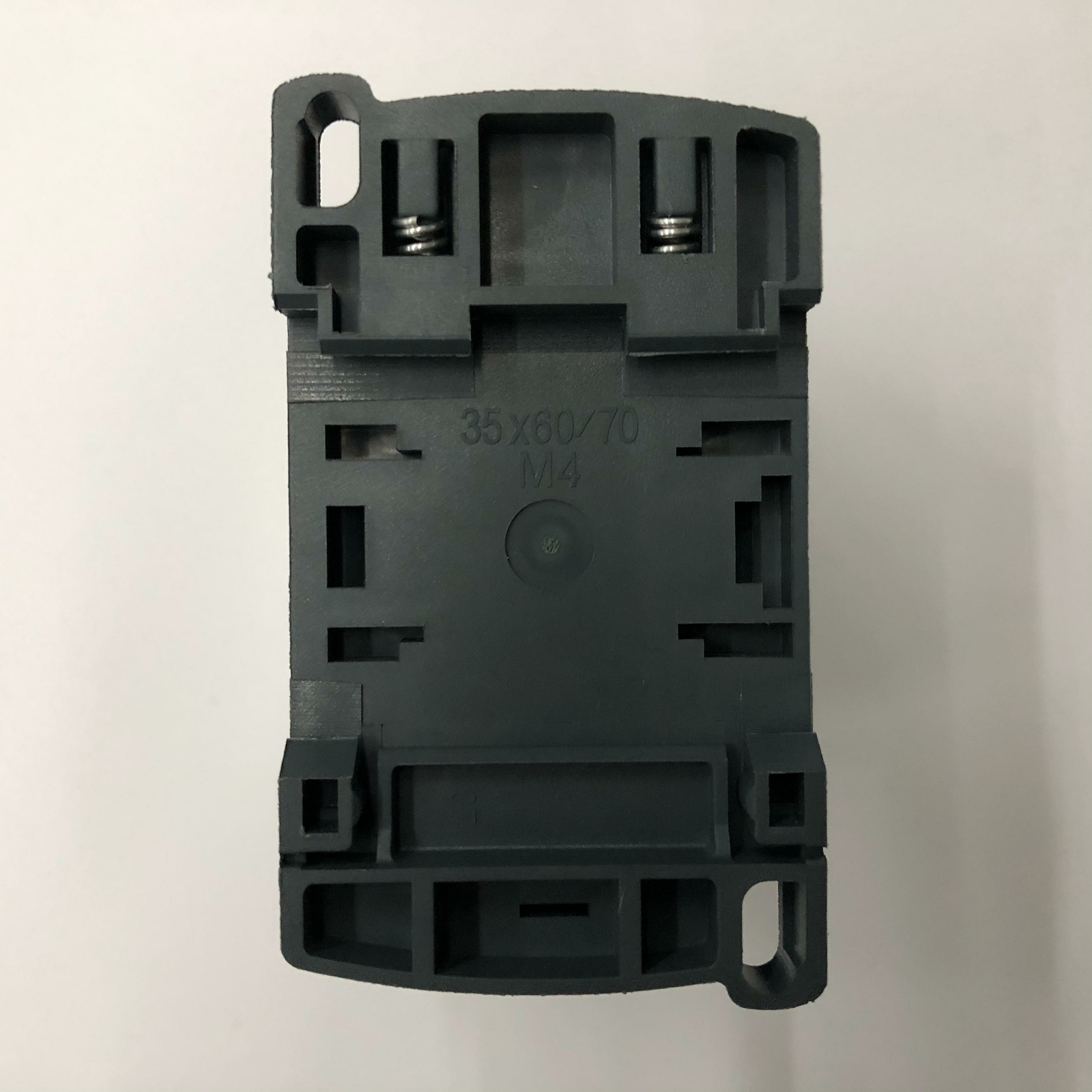 1PCS NEW CAD32P7C AC230V 3NO 2NC Intermediate relay Schneider