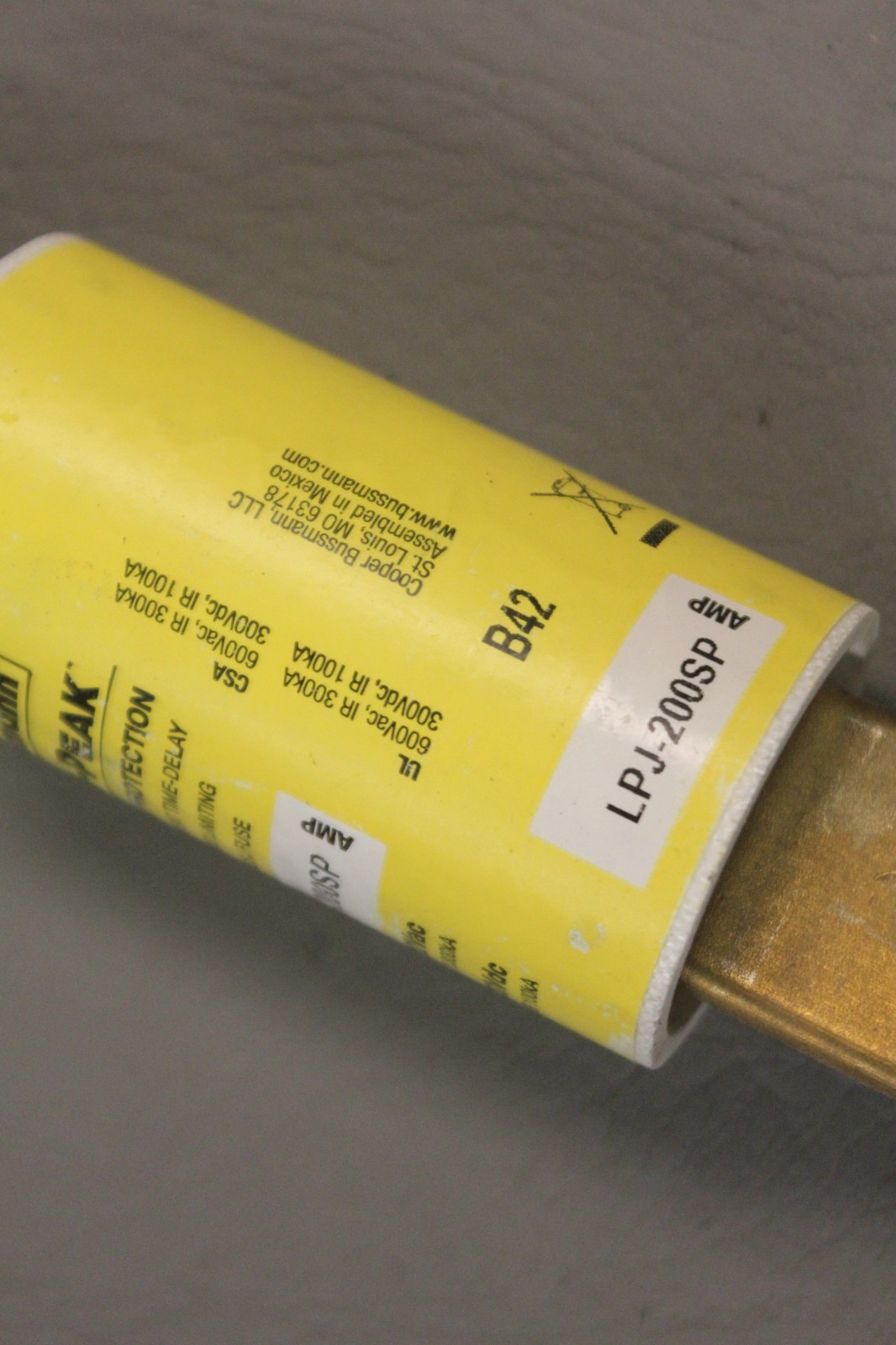 BUSSMANN LPJ-200SP LOW PEAK CURRENT LIMITING FUSE