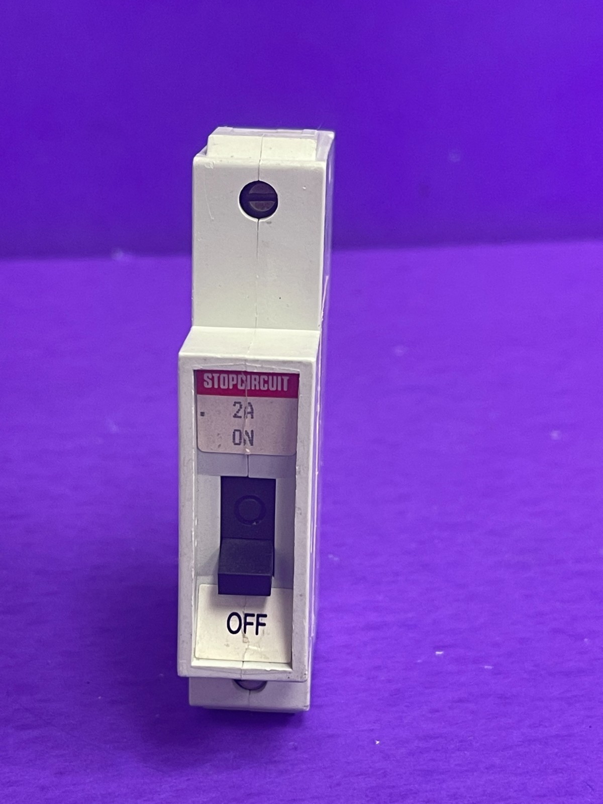 Entrelec GMU-2U Circuit Breaker 2Amp 1 Pole 250VAC 50/60Hz