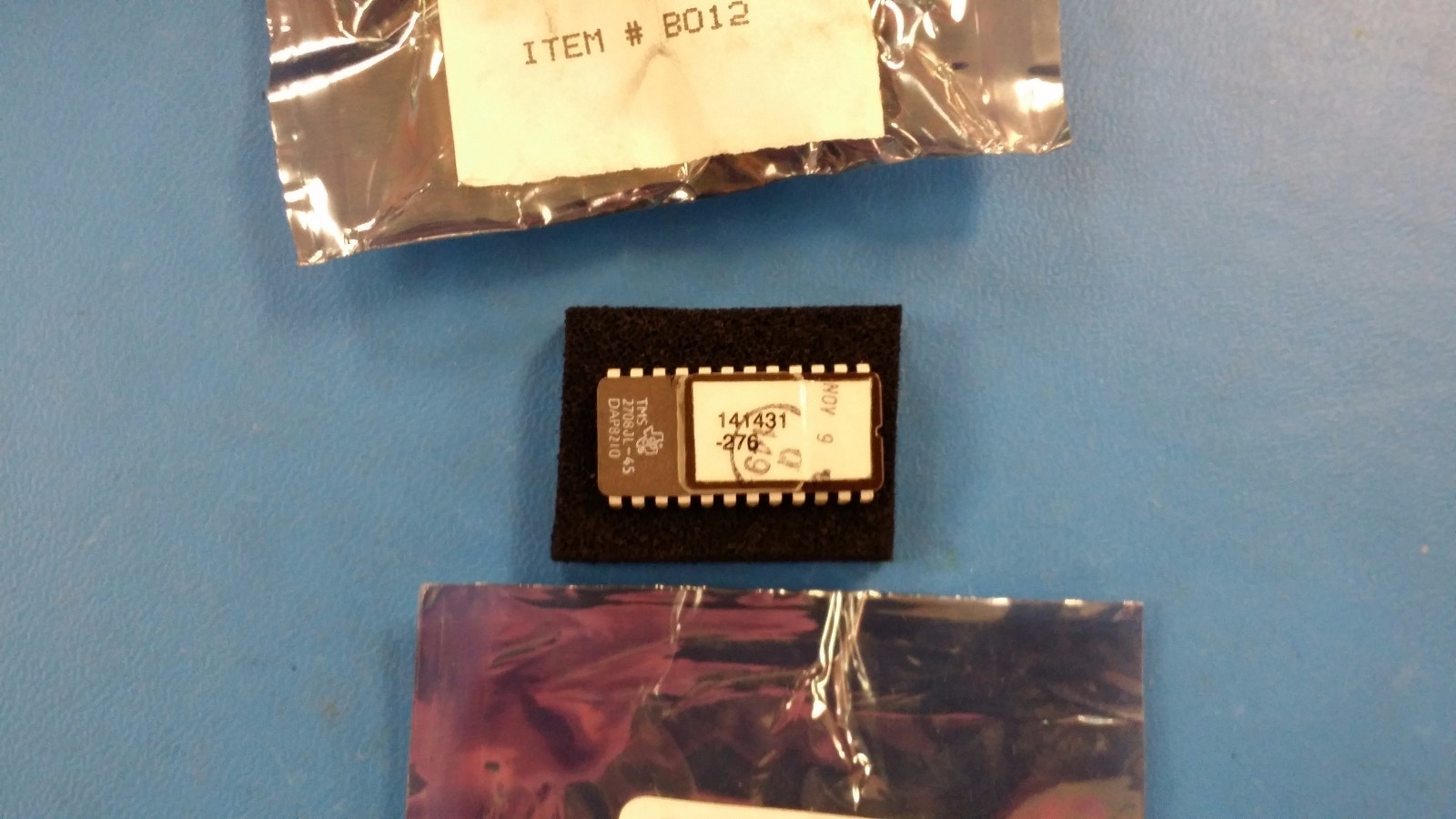 (1 PC) 5962-01-255-1463, 141431-276, TI, Digital Microcircuit