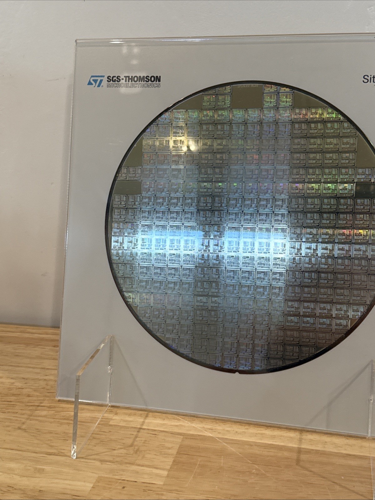 Sgs Thomson Microelectronics Silicone Wafer With Stand 8″ Crolles France STM