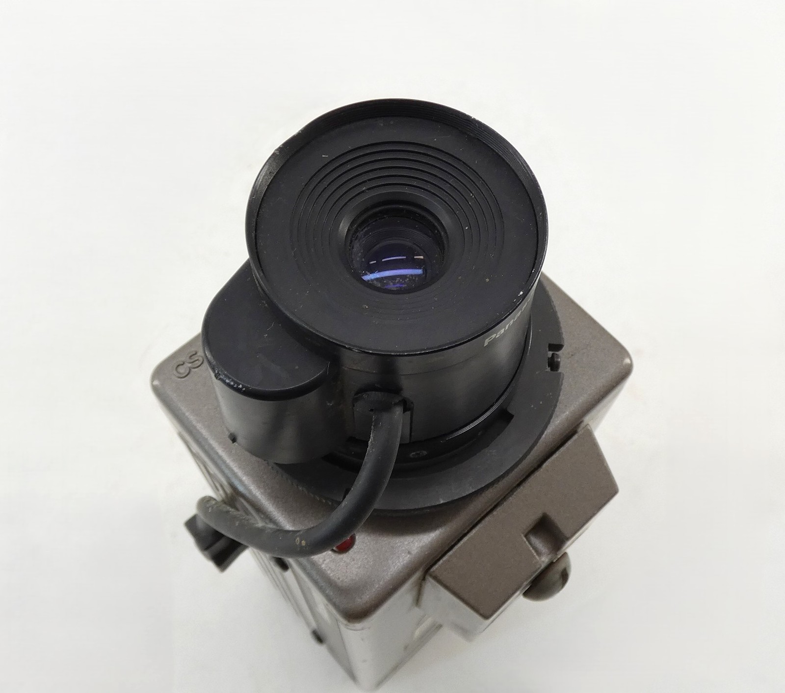 Matsushita Panasonic WV-BL604 CCTV Security Camera 24VAC 6W WV-LA12 12mm 1:1….
