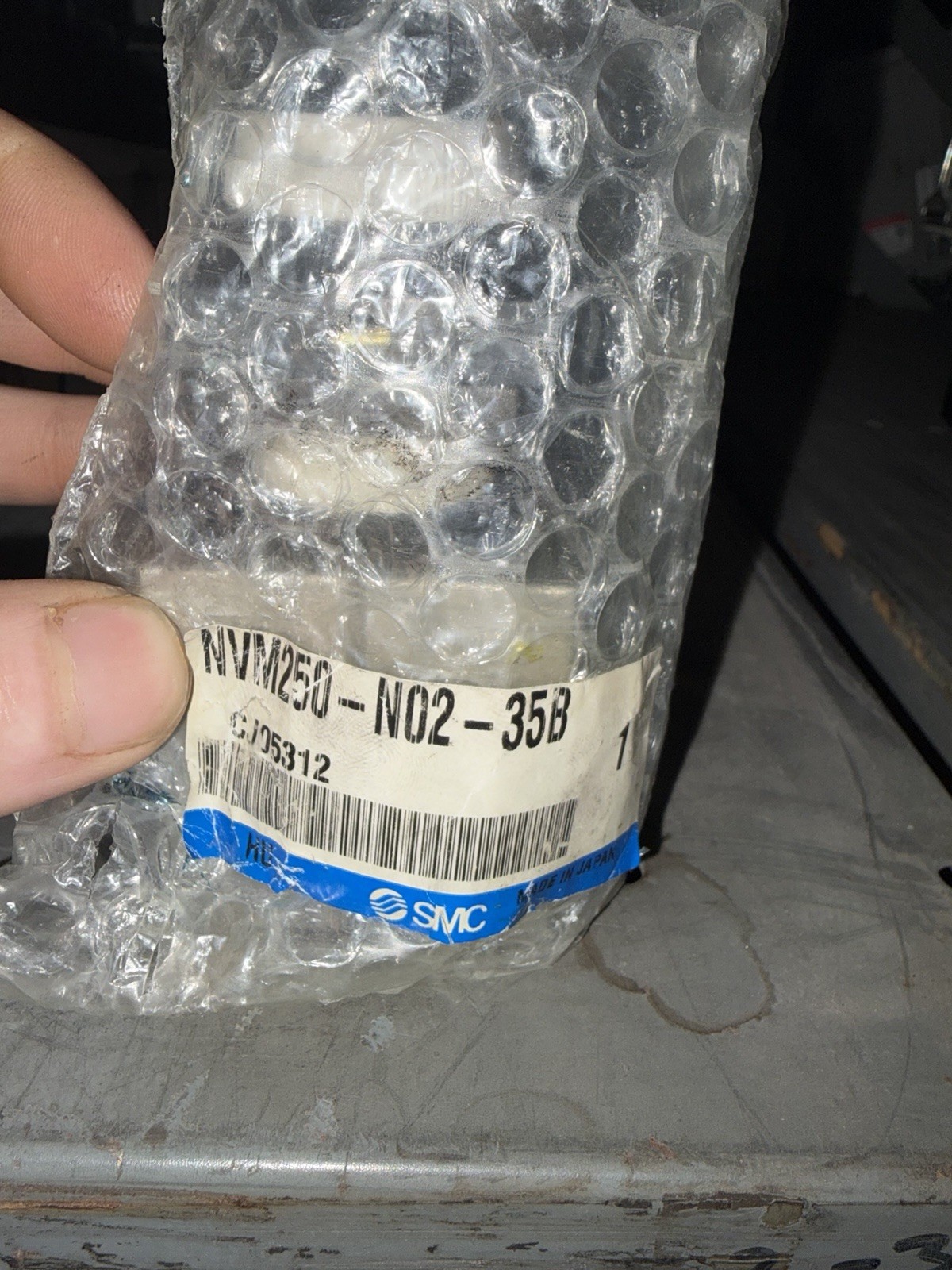 NEW SMC NVM250-N02-35B-B NVM250-N02-35B2L air valve 107601