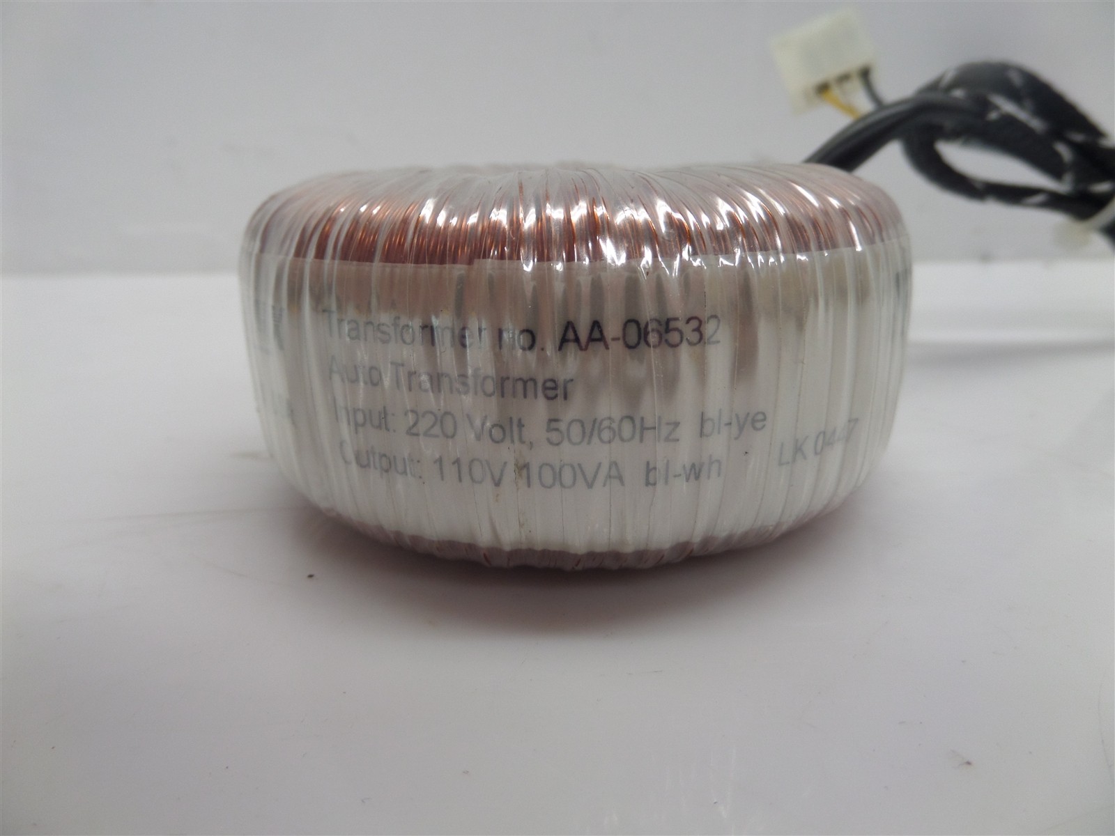 Powertronix Autotransformer AA-06532 220V Input 110V Output