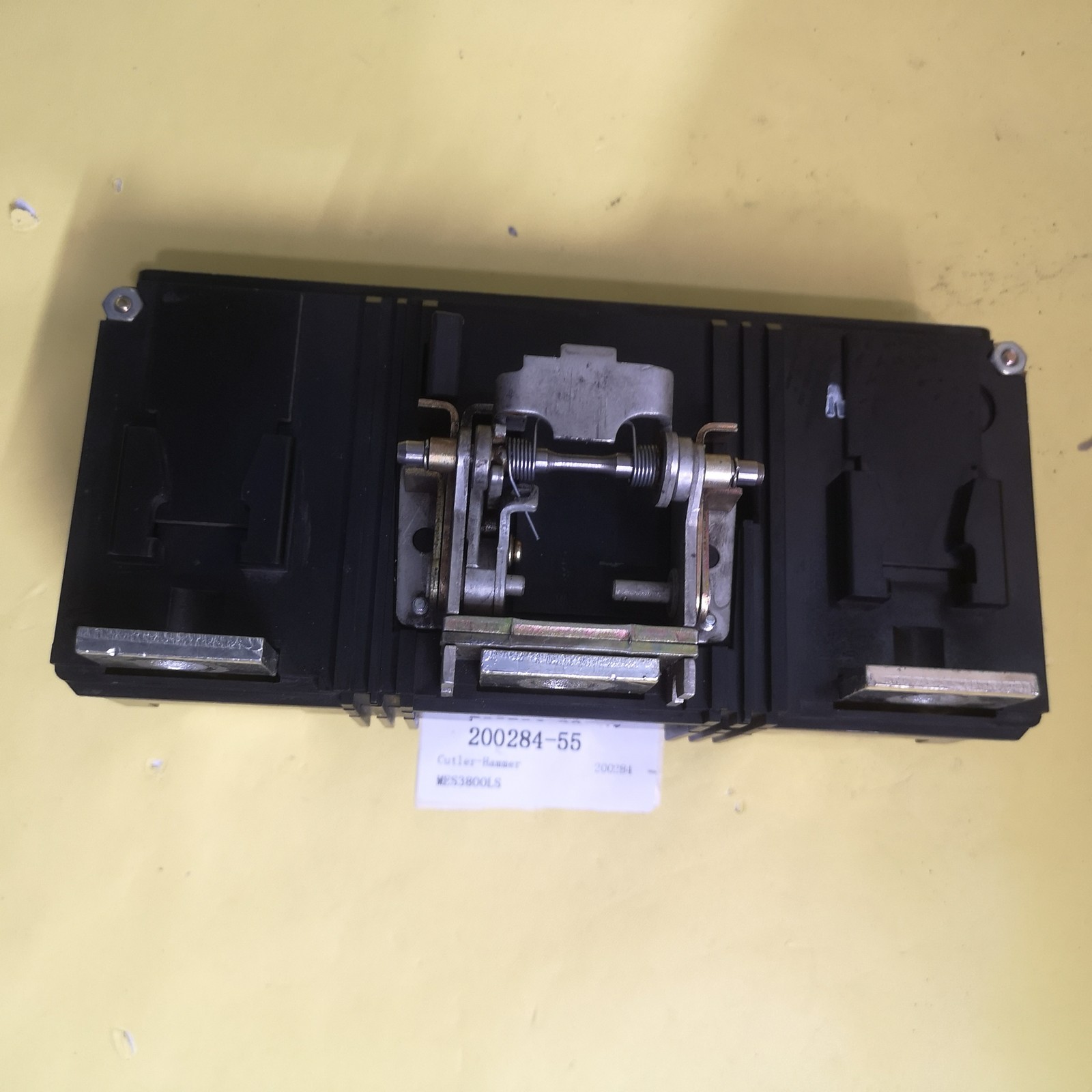 Cutler-Hammer MES3800LS Circuit Breaker